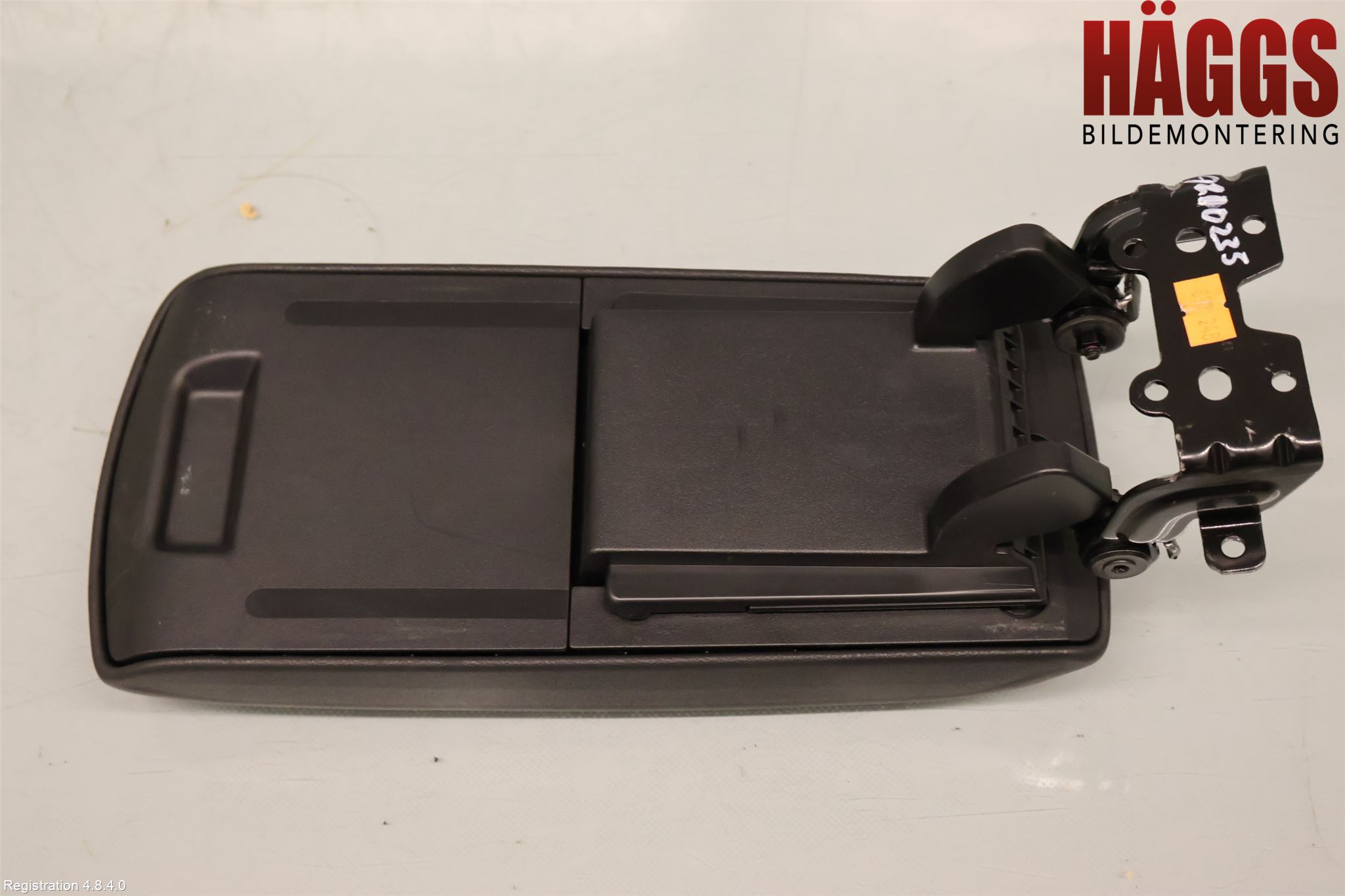 Citroen C4/E-C4 C4X/E-C4X III 21- Inredning Armstöd
