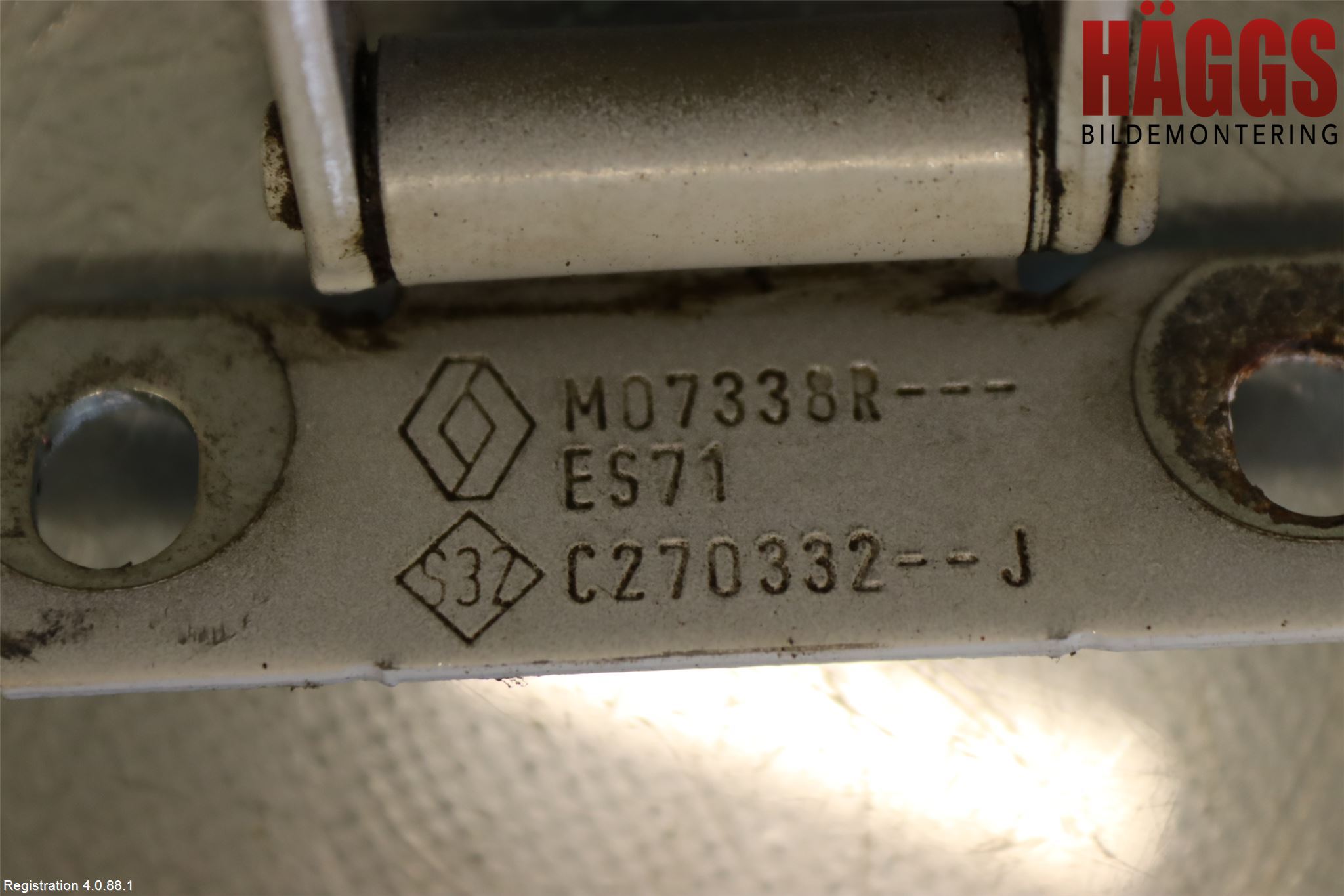 Renault MEGANE III 09-15 Bakluckegångjärn Hö