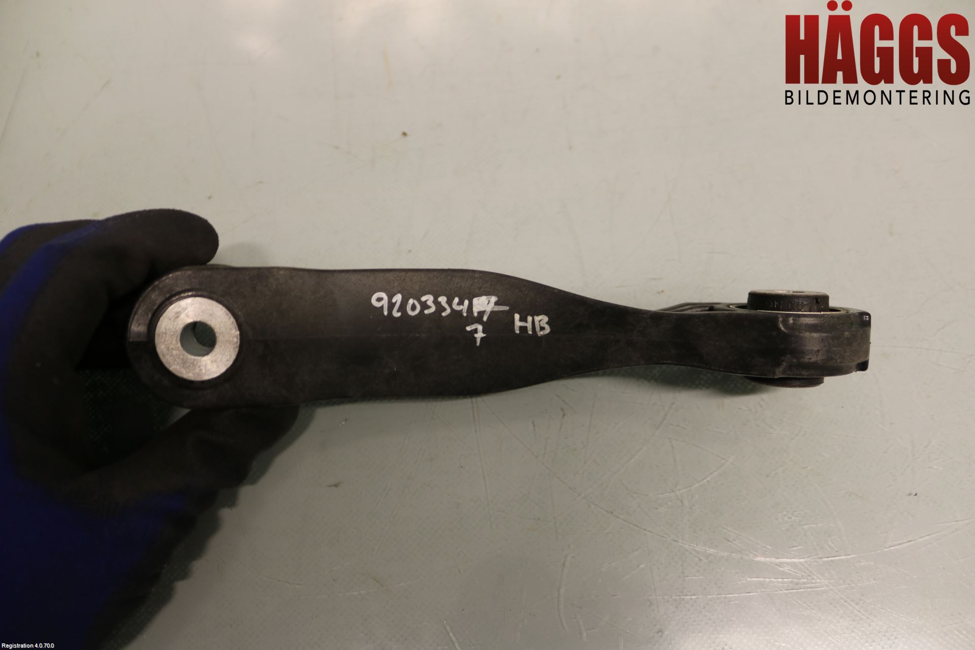 Audi A6 F2/C8 19- Krängningshämmarstag Bak