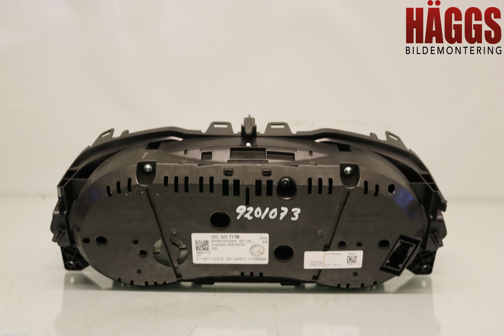 Skoda SUPERB 16-24 Instrument Komb