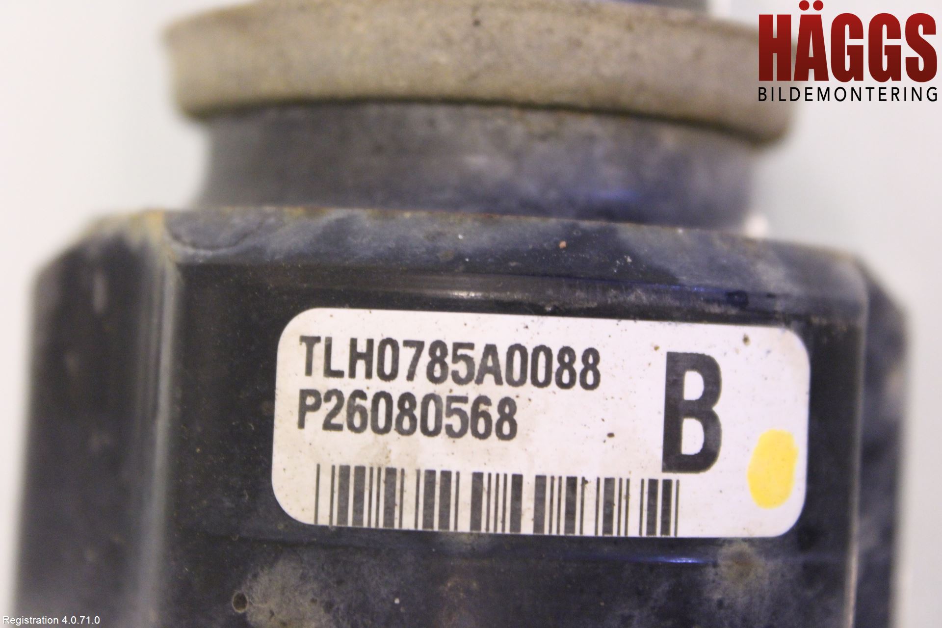 Toyota YARIS P1 03-05 Drivaxel Fram Vänster