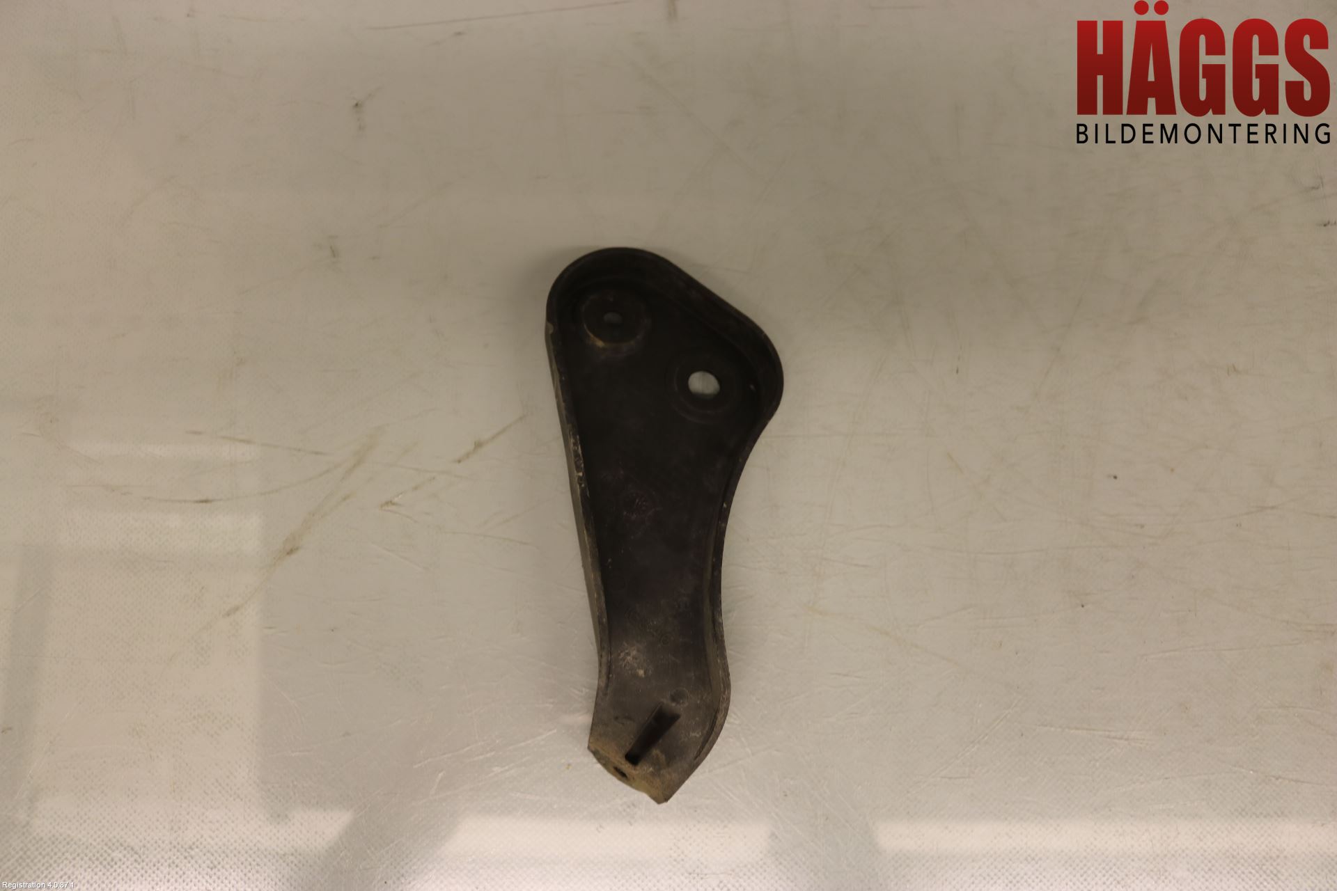 Audi A3/S3 8V 13-20 Stötfångarfäste Bak Hö