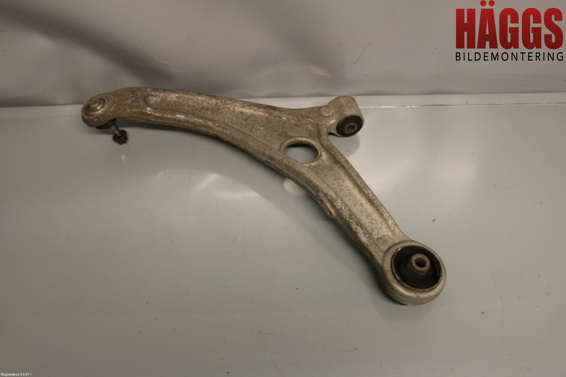 Hyundai i40 08-15 Bärarm Fram Undre Hö