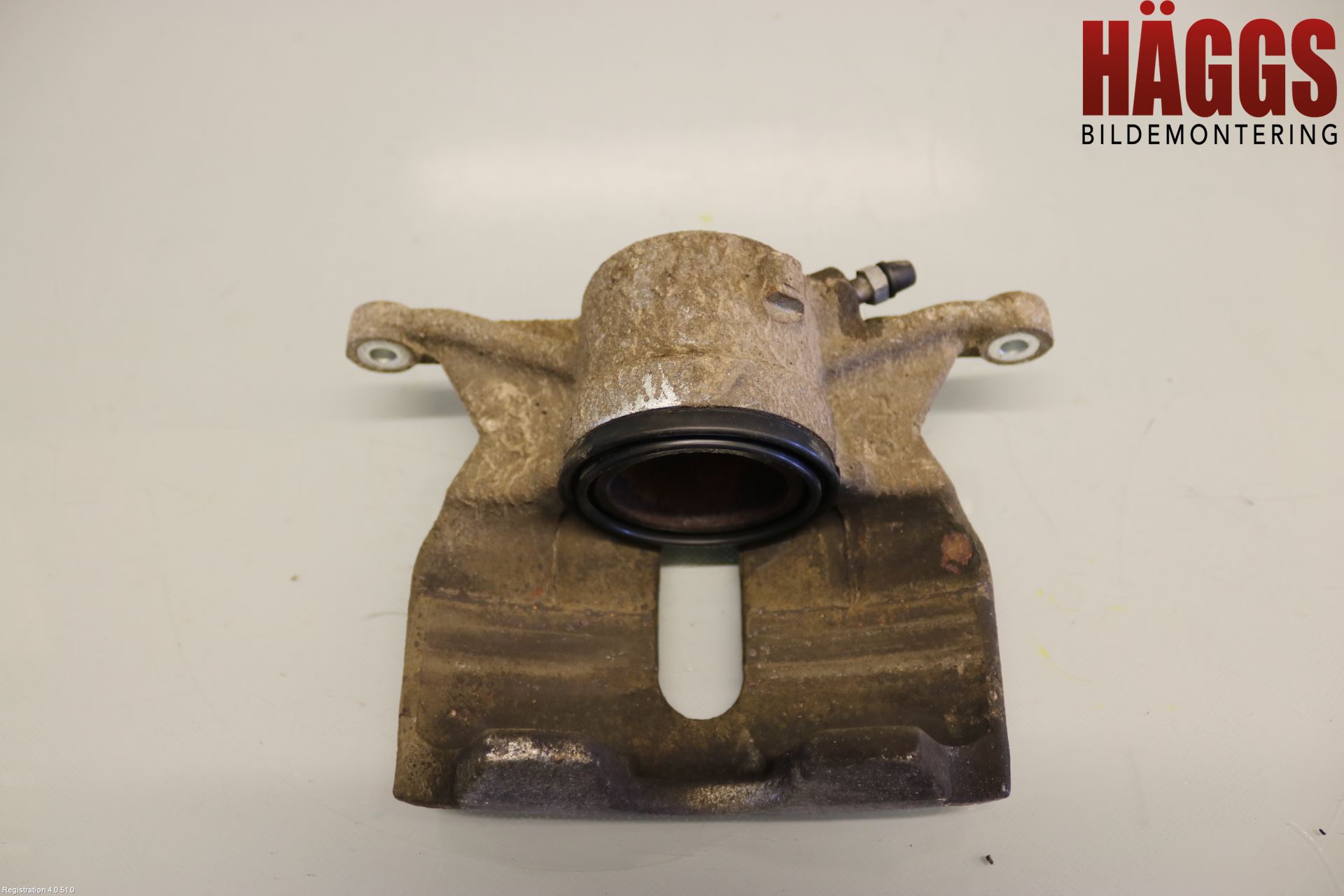 Volkswagen VW PASSAT 15-19 Bromsok Fram Höger