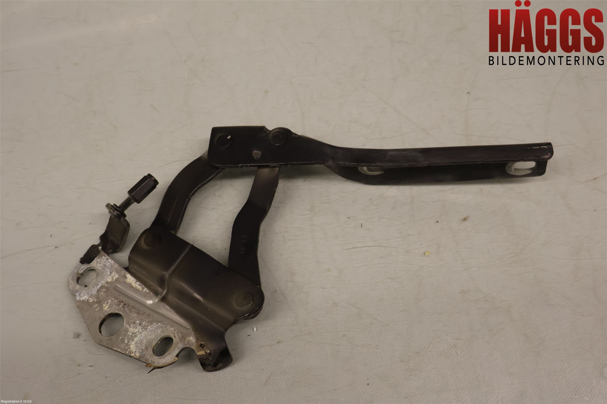 Volkswagen VW PASSAT 11-14 Huvgångjärn