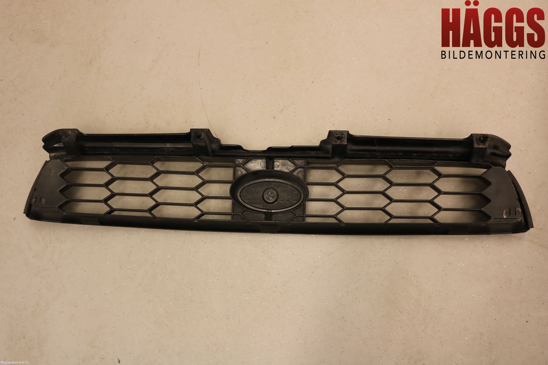 Subaru IMPREZA II  01-02 Grill Komp