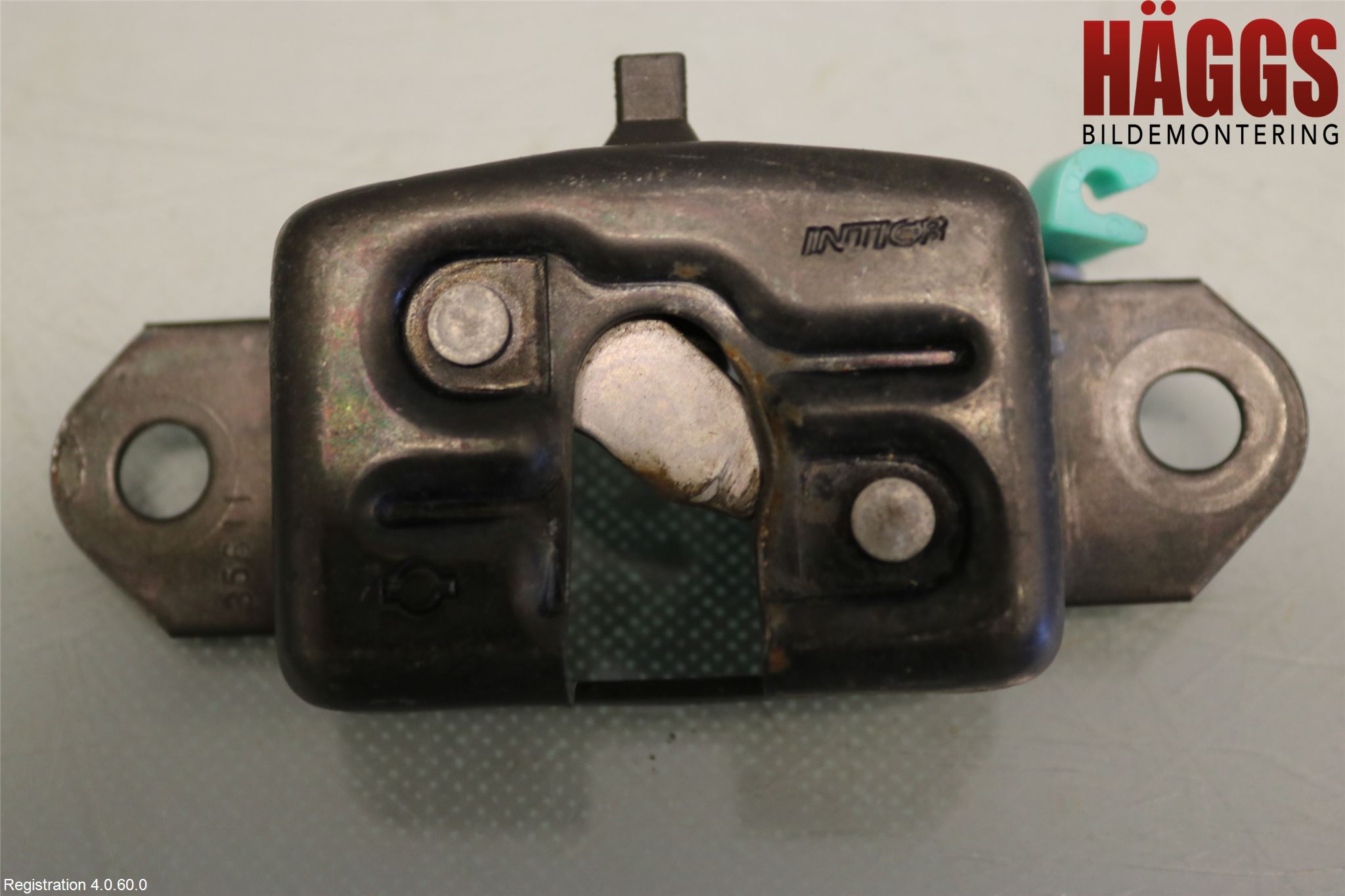 Nissan NAVARA 05-16 Låskista Baklucka