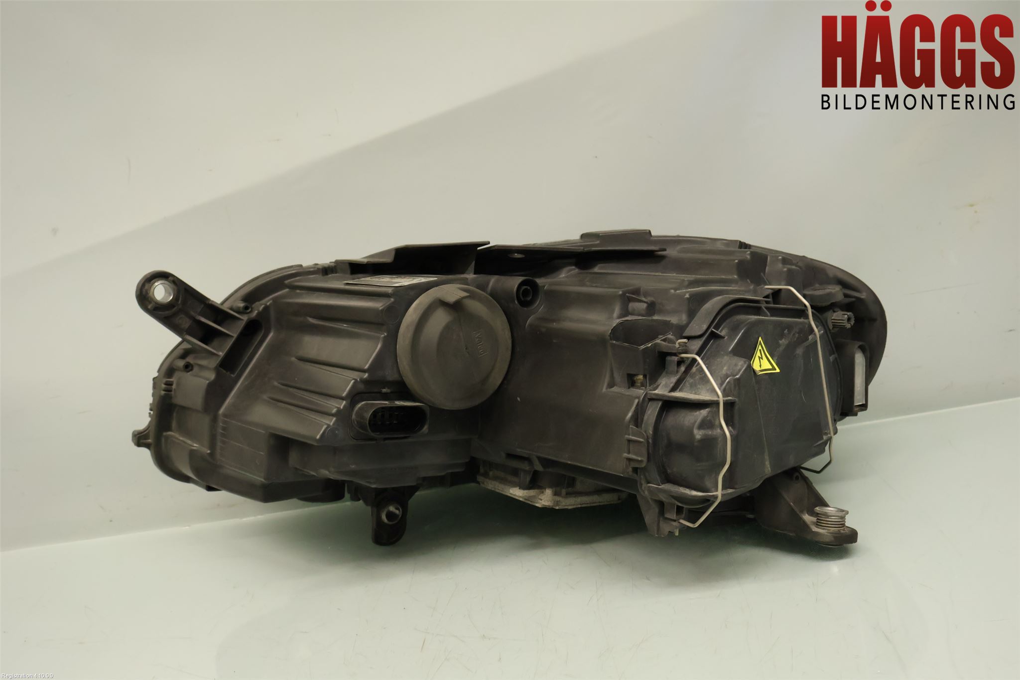 Volkswagen VW PASSAT 11-14 Strålkastare Höger