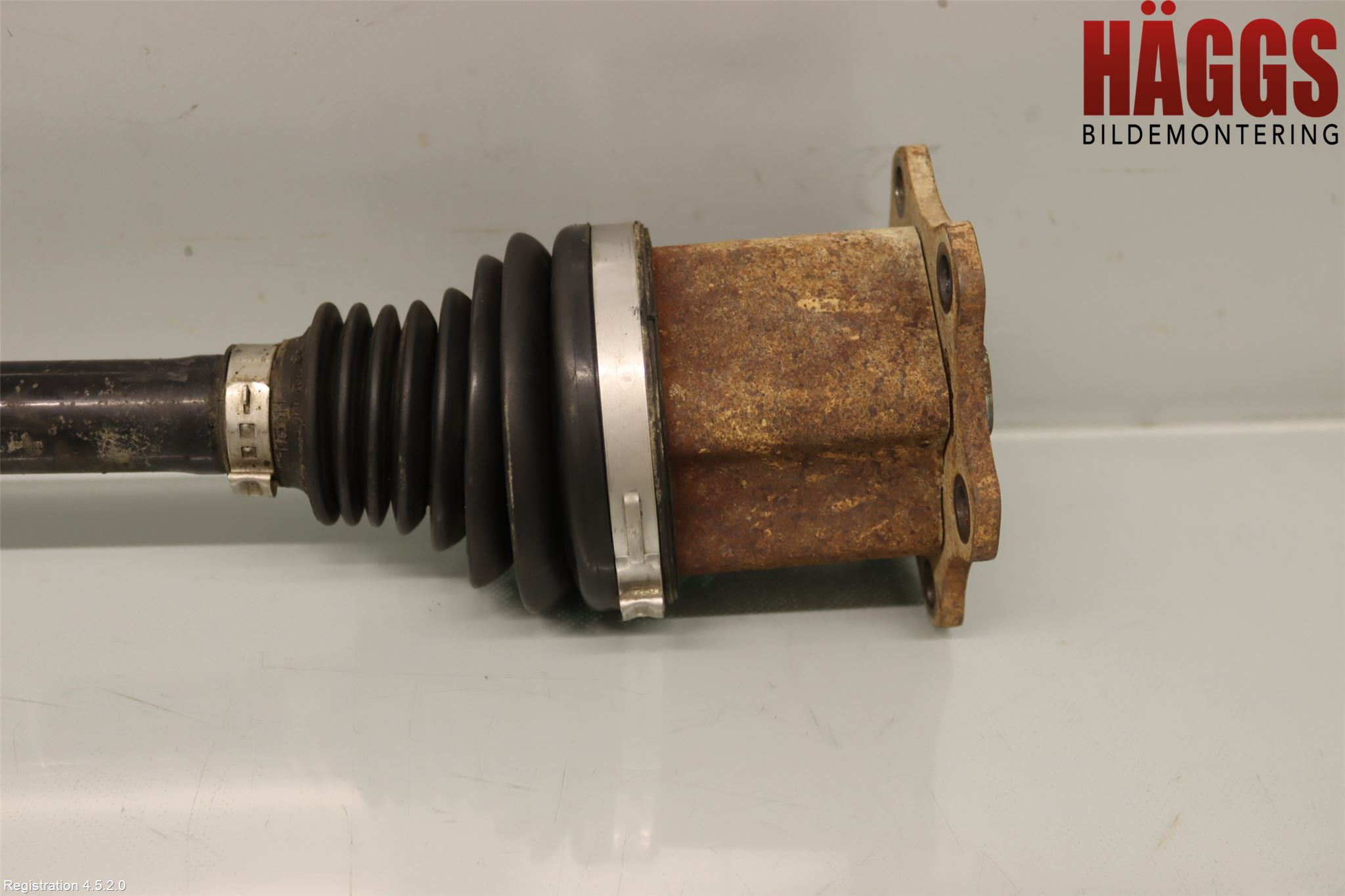 Volkswagen VW PASSAT 15-19 Drivaxel Fram Vänster