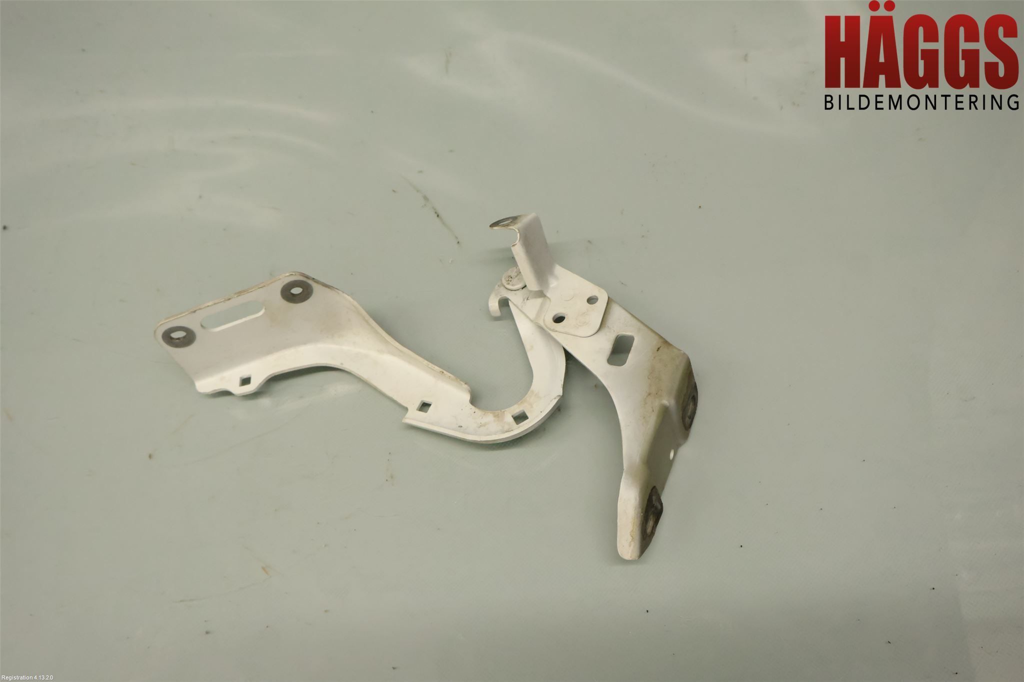 Honda HR-V 15-21 Huvgångjärn