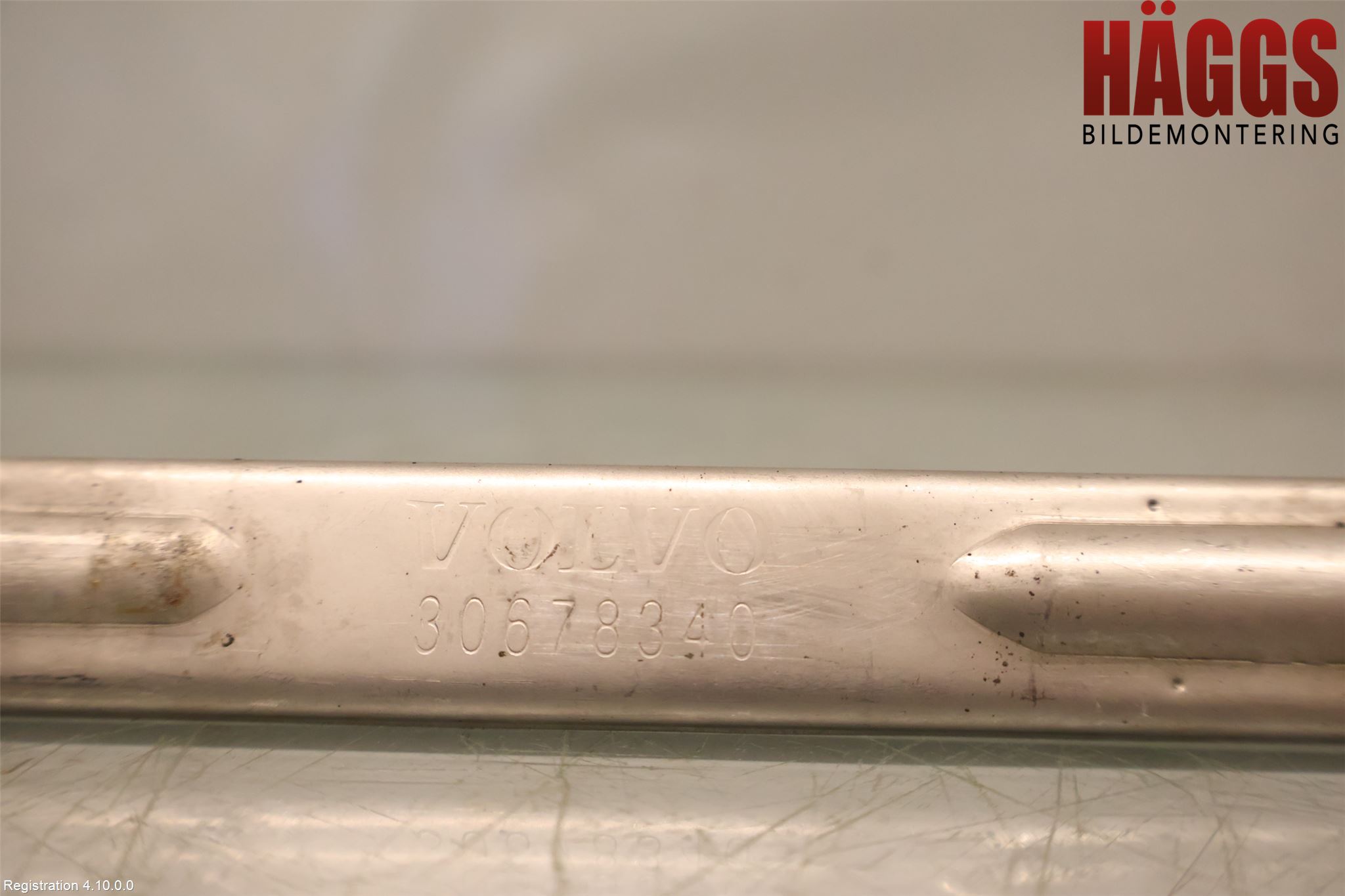 Volvo V70 08-13 Strålkast Fästsarg