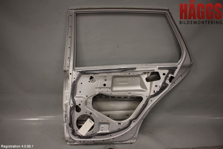 Mercedes-Benz MB C (203) 00-07 Dörr Bak Höger
