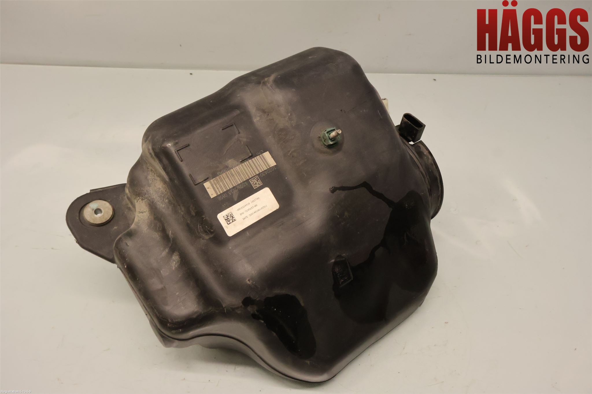 BMW X5 F15 13-18 Adblue Tank