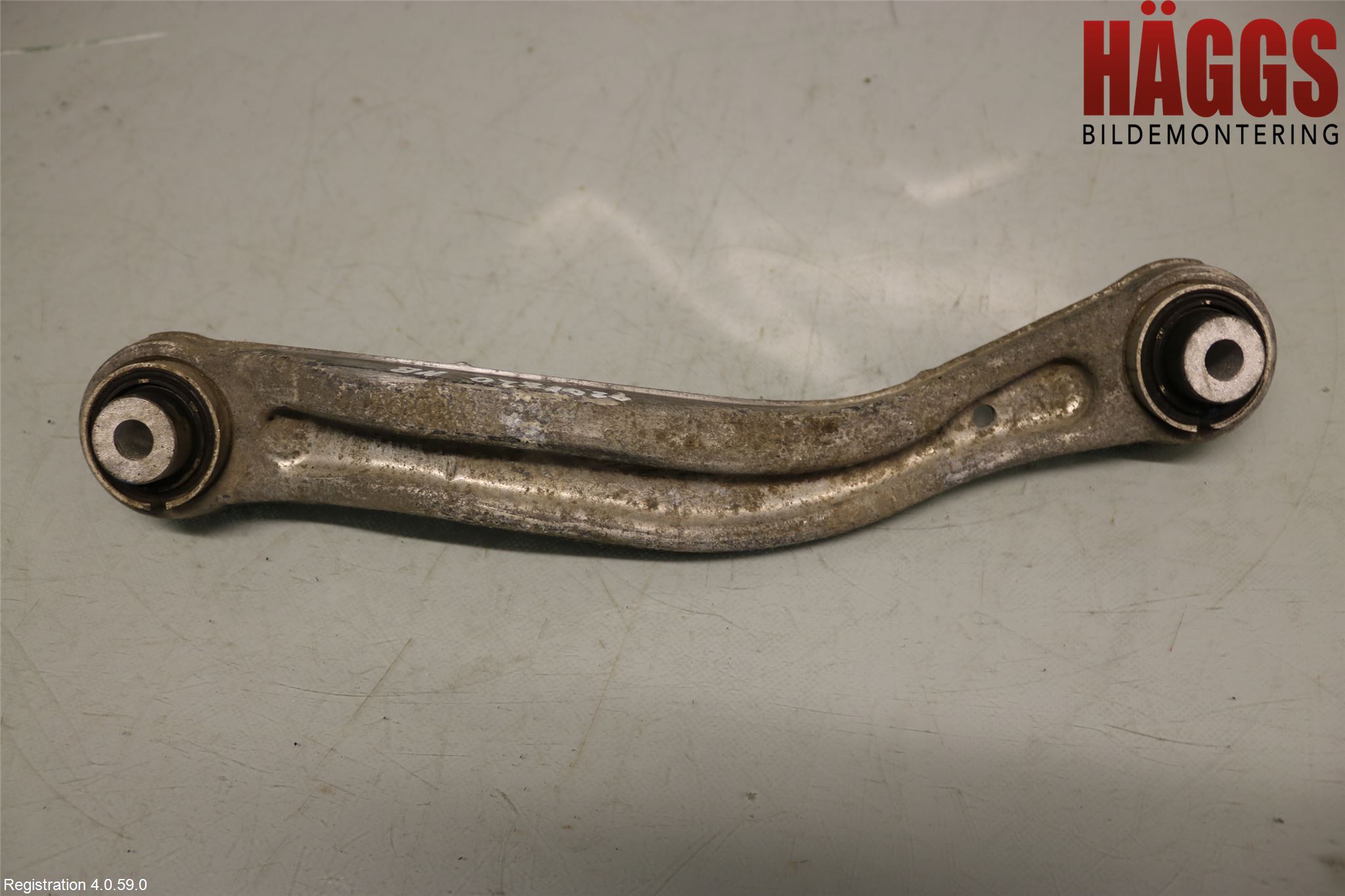 Jaguar XE (X760) 15-24 Bärarm Bak Höger