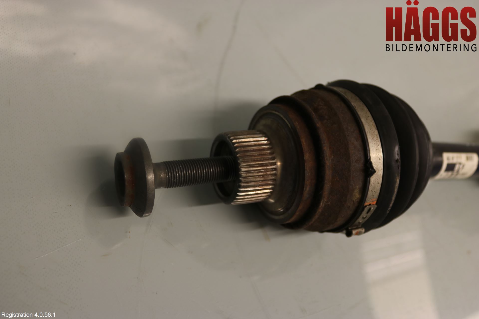 Audi A6 ALLROAD 12-18 Drivaxel Fram Vänster