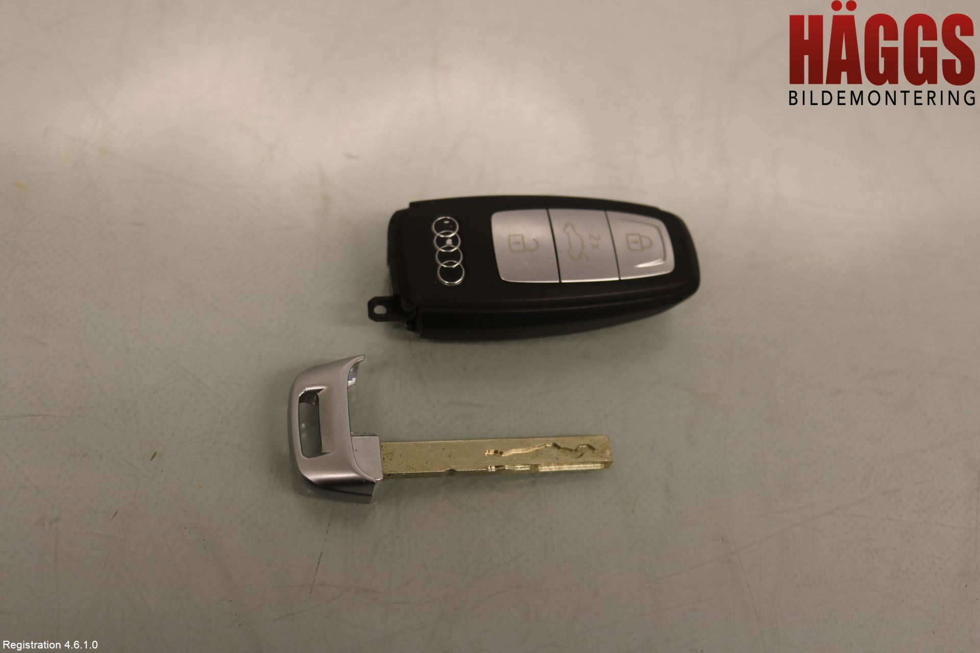 Audi Q4 E-TRON FZ 22- Nyckel-Nycklar