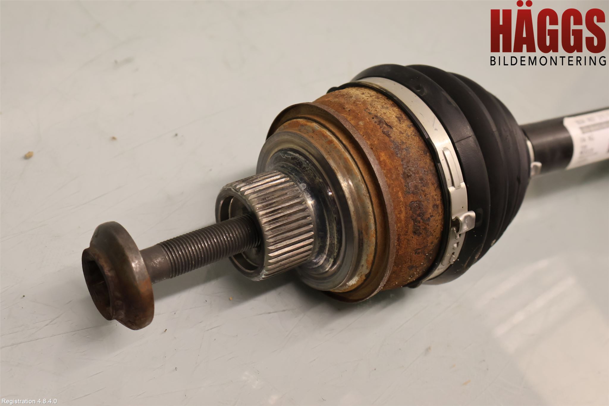 Audi Q5/SQ5 17- Drivaxel Fram Höger