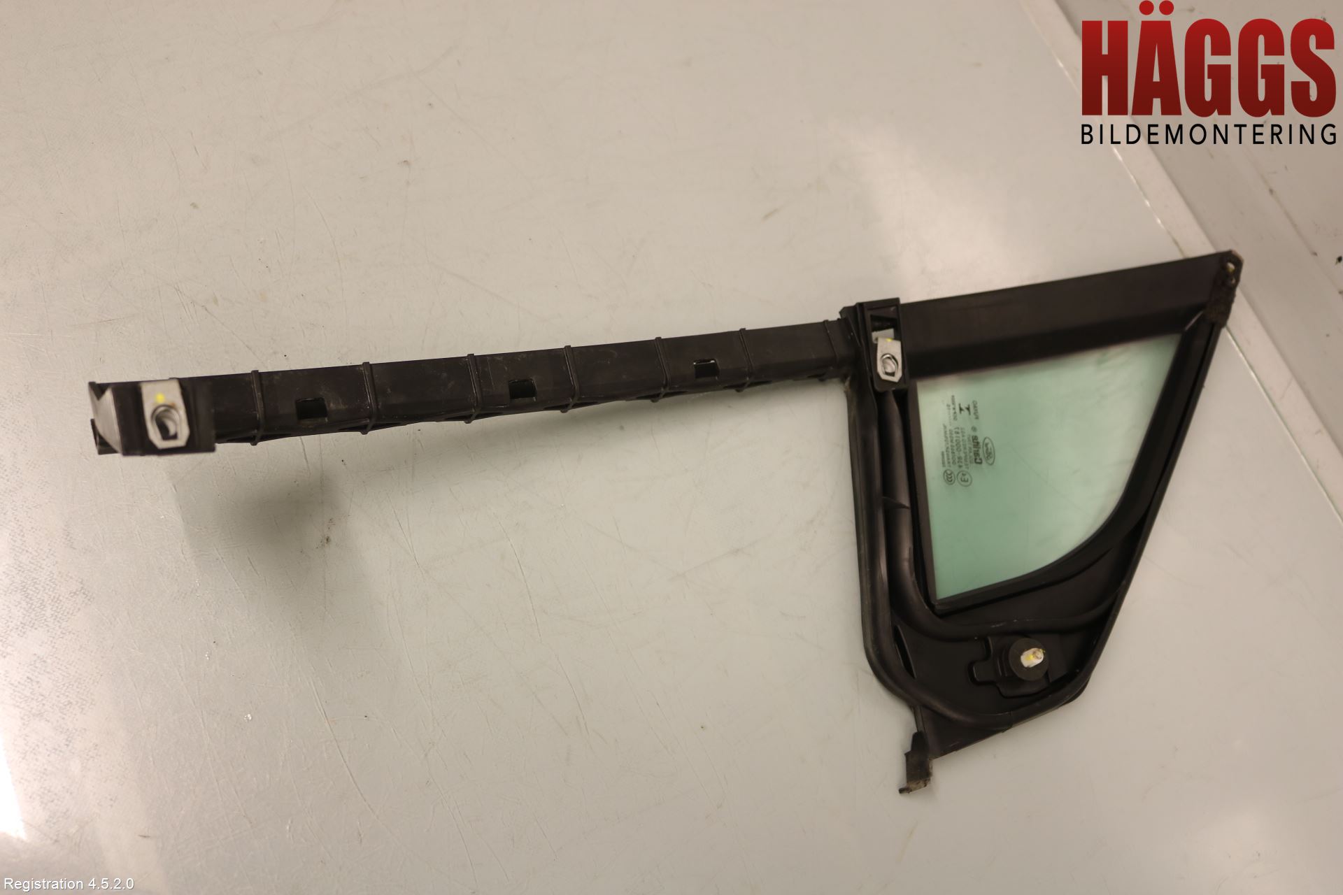 Ford MONDEO 15-22 Dörruta Fram Lilla Vä