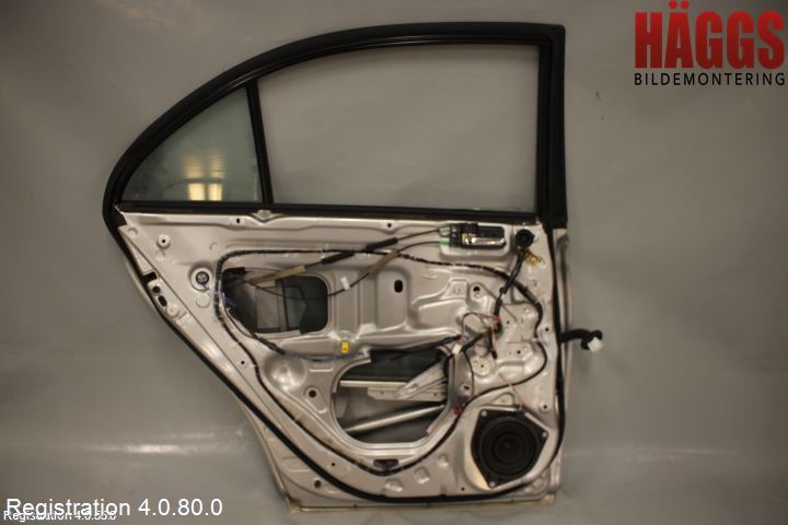 Toyota AVENSIS 03-06 Dörr Bak Vänster