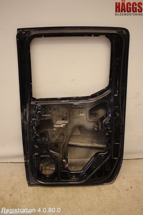 Nissan NAVARA 05-16 Dörr Bak Höger