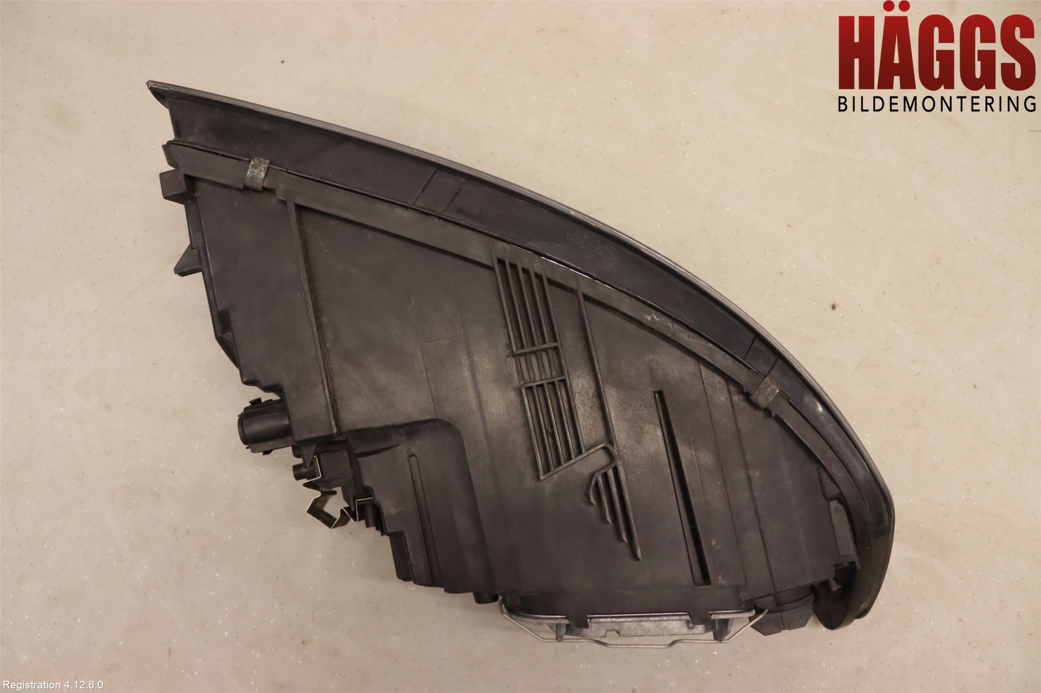 Volvo V50 08-12 Strålkastare Vänster