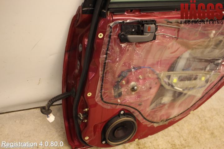 Toyota AVENSIS 98-02 Dörr Bak Höger