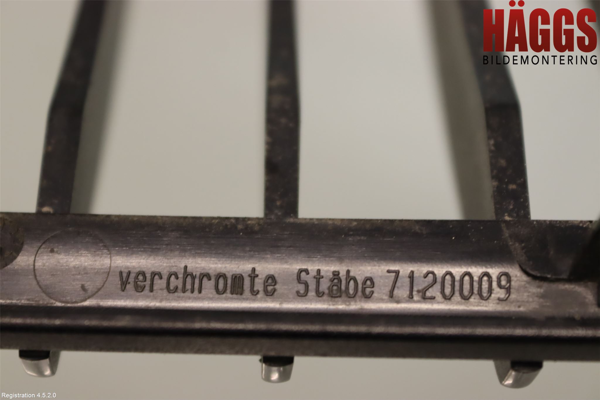 BMW 3 E90/91 SED/TOU 05-12 Grilldel Vänster