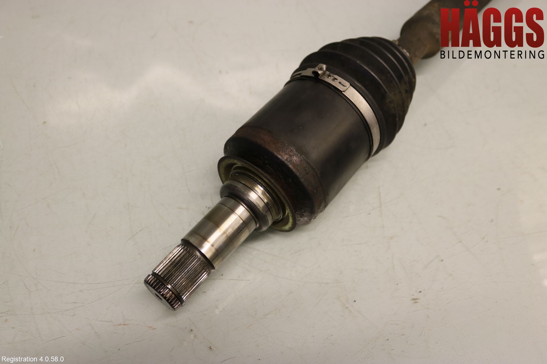 Mercedes-Benz MB ML (W163) 97-05 Drivaxel Fram Höger