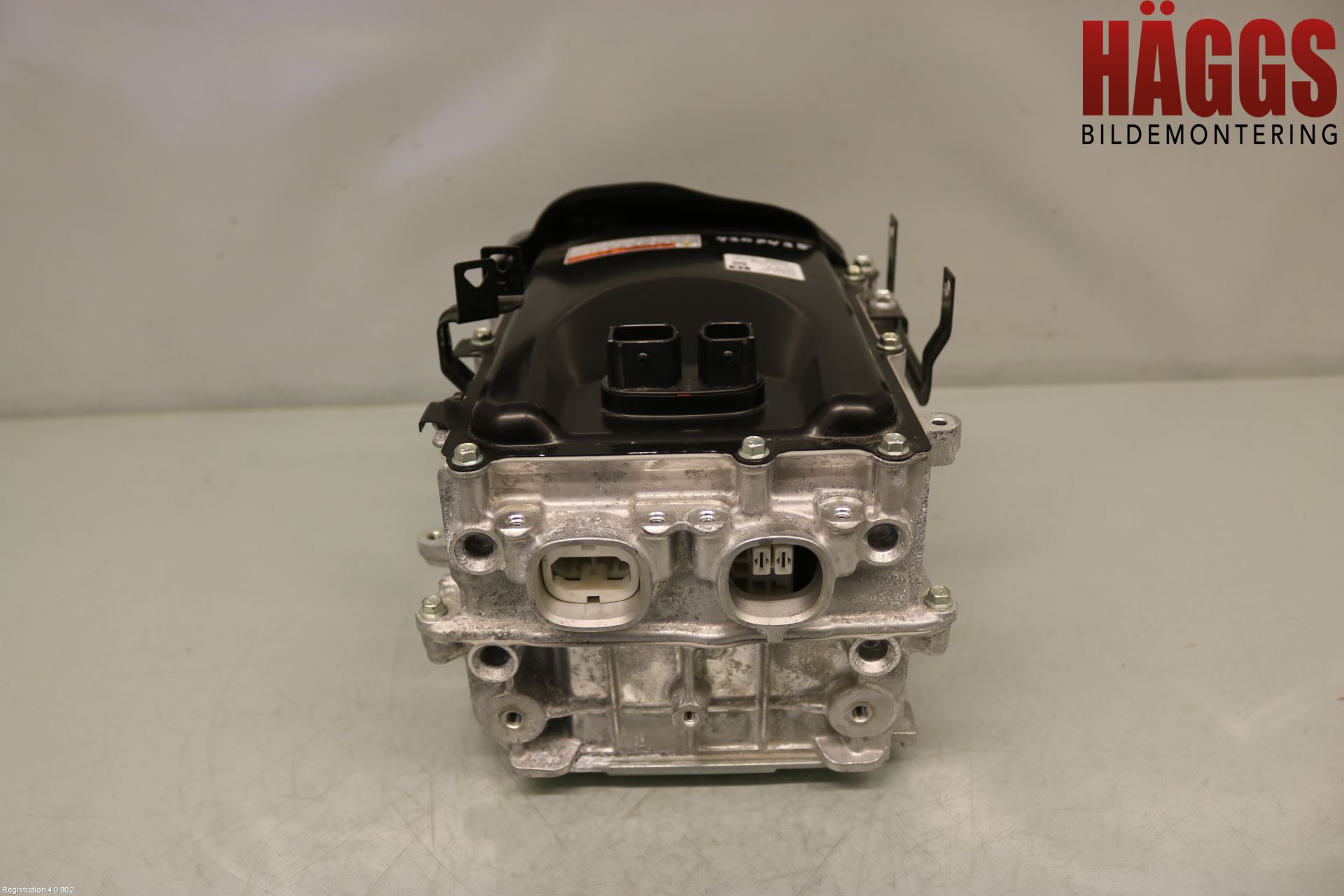 Toyota YARIS XP21 20- Inverter Hybrid