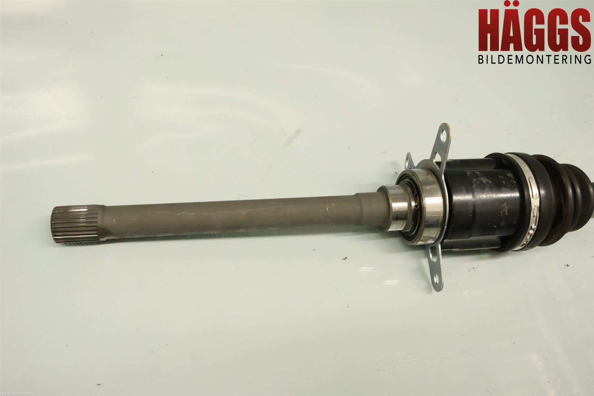 Mazda CX-80 24- Drivaxel Fram Höger