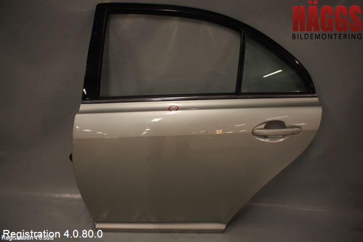 Toyota AVENSIS 03-06 Dörr Bak Vänster
