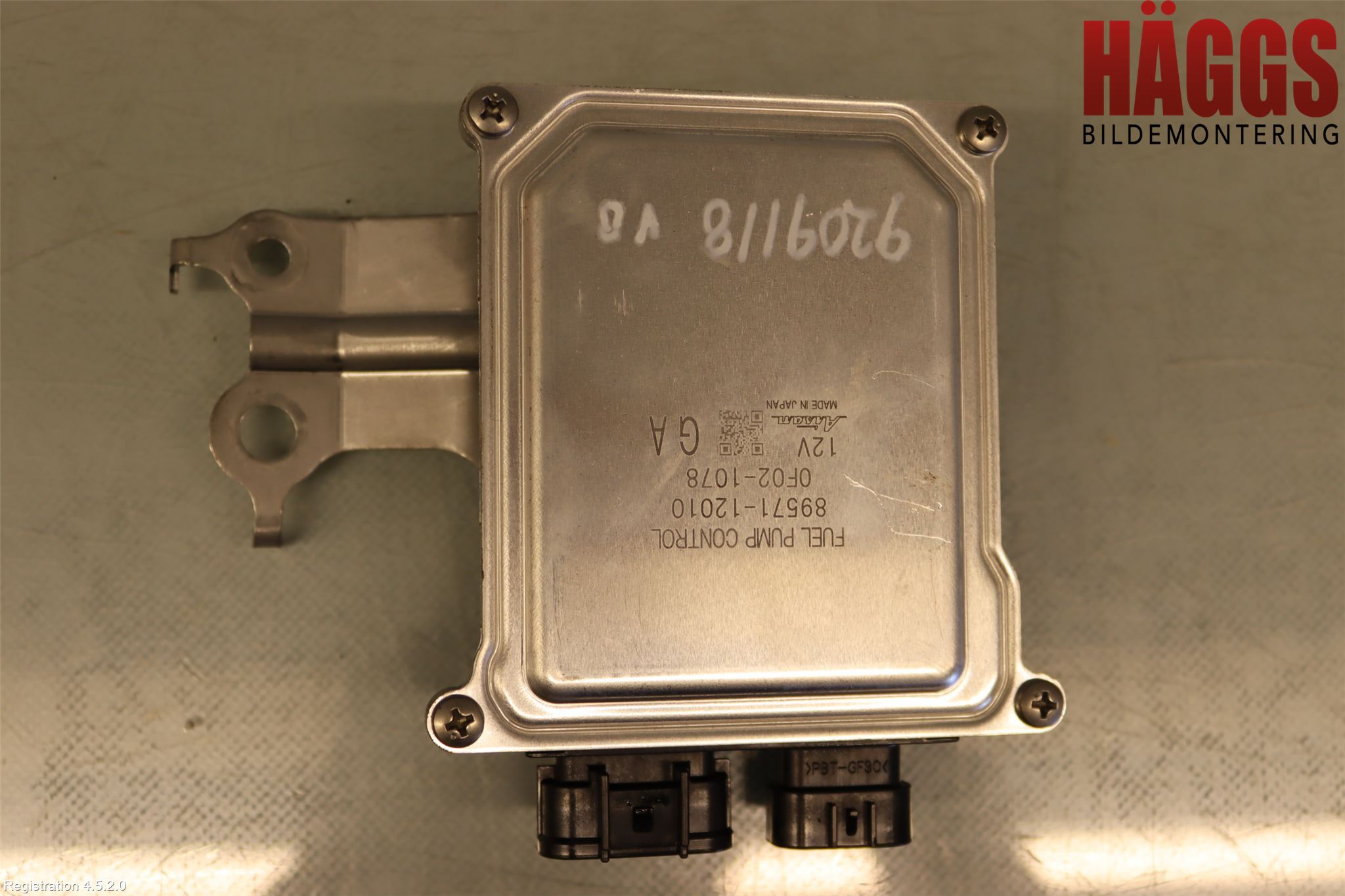 Lexus NX 300h 15-21 Styrenhet Bränslepump