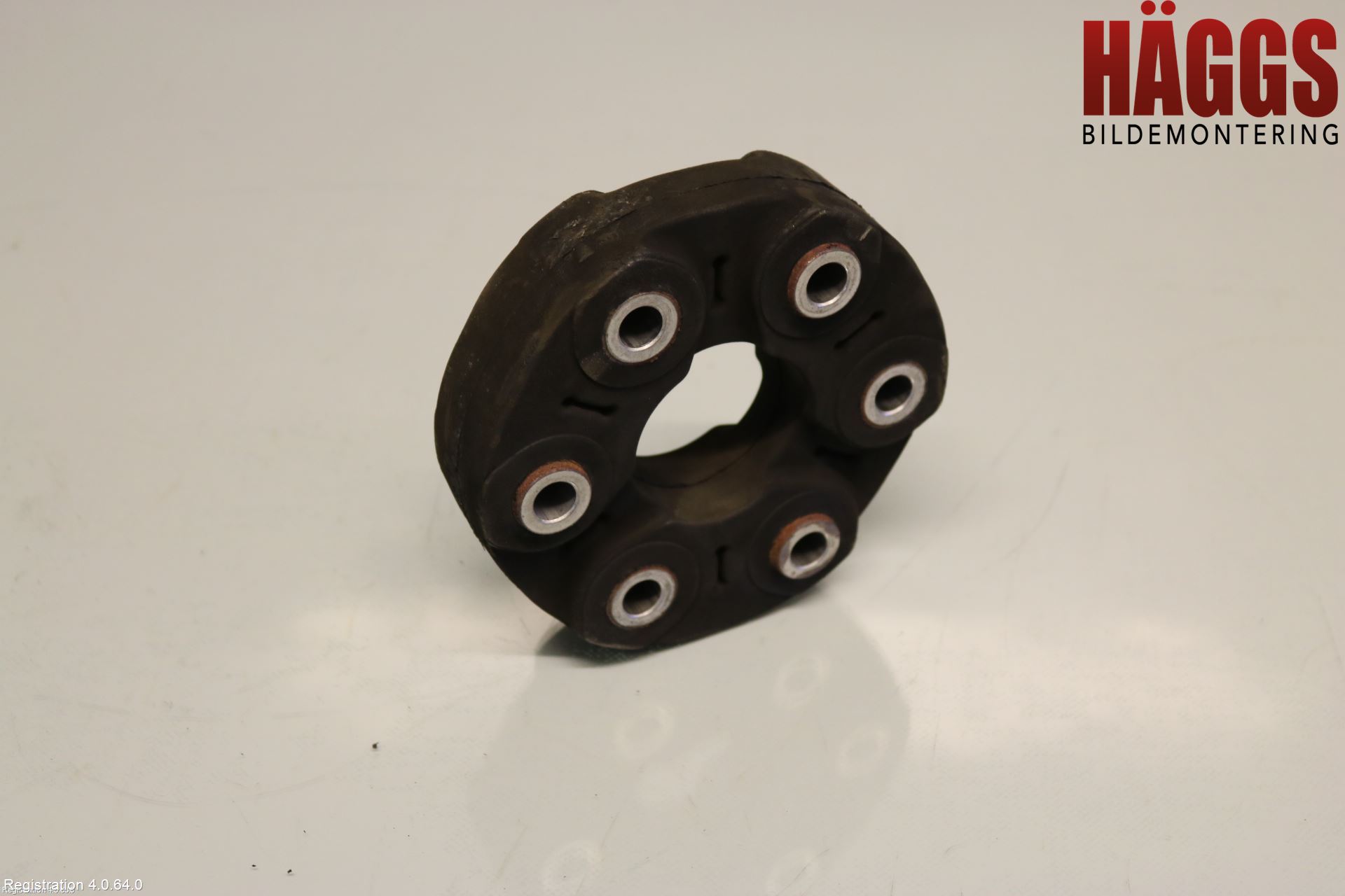 BMW 5 F10/F11/F18 09-17 Mellanaxel Gummiknut