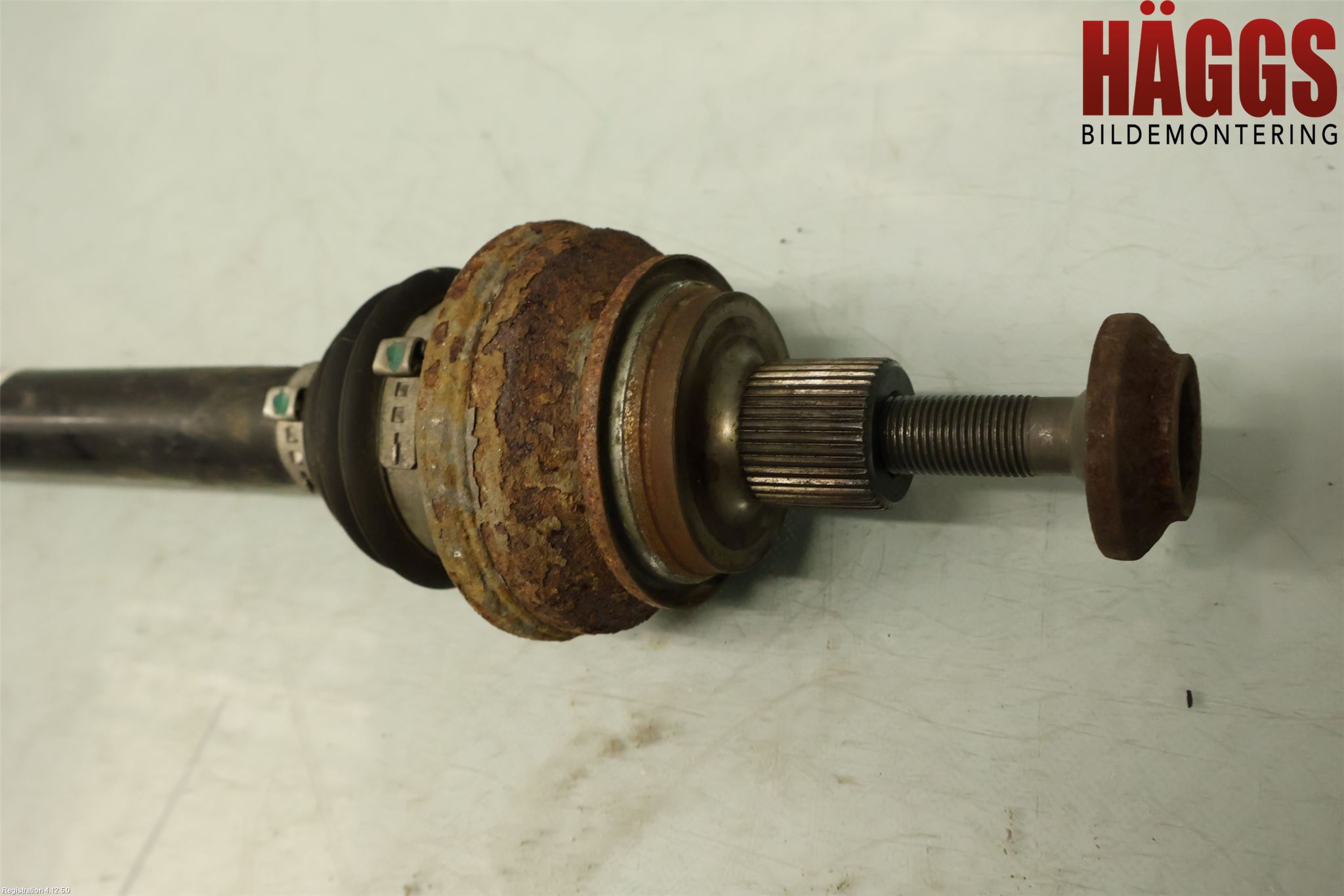Audi A4/S4 B9 20- Drivaxel Bak Vänster