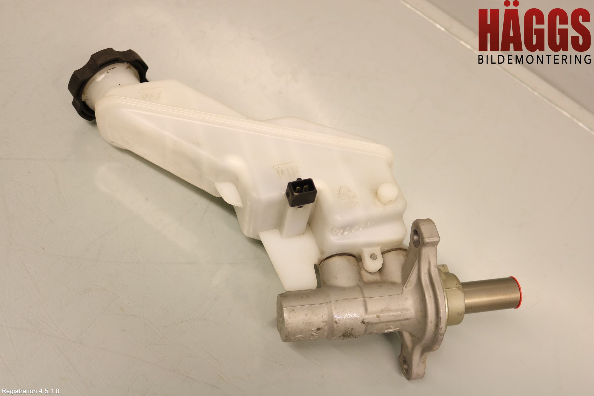 Hyundai SANTA FE 13-18 Broms Huvudcylinder