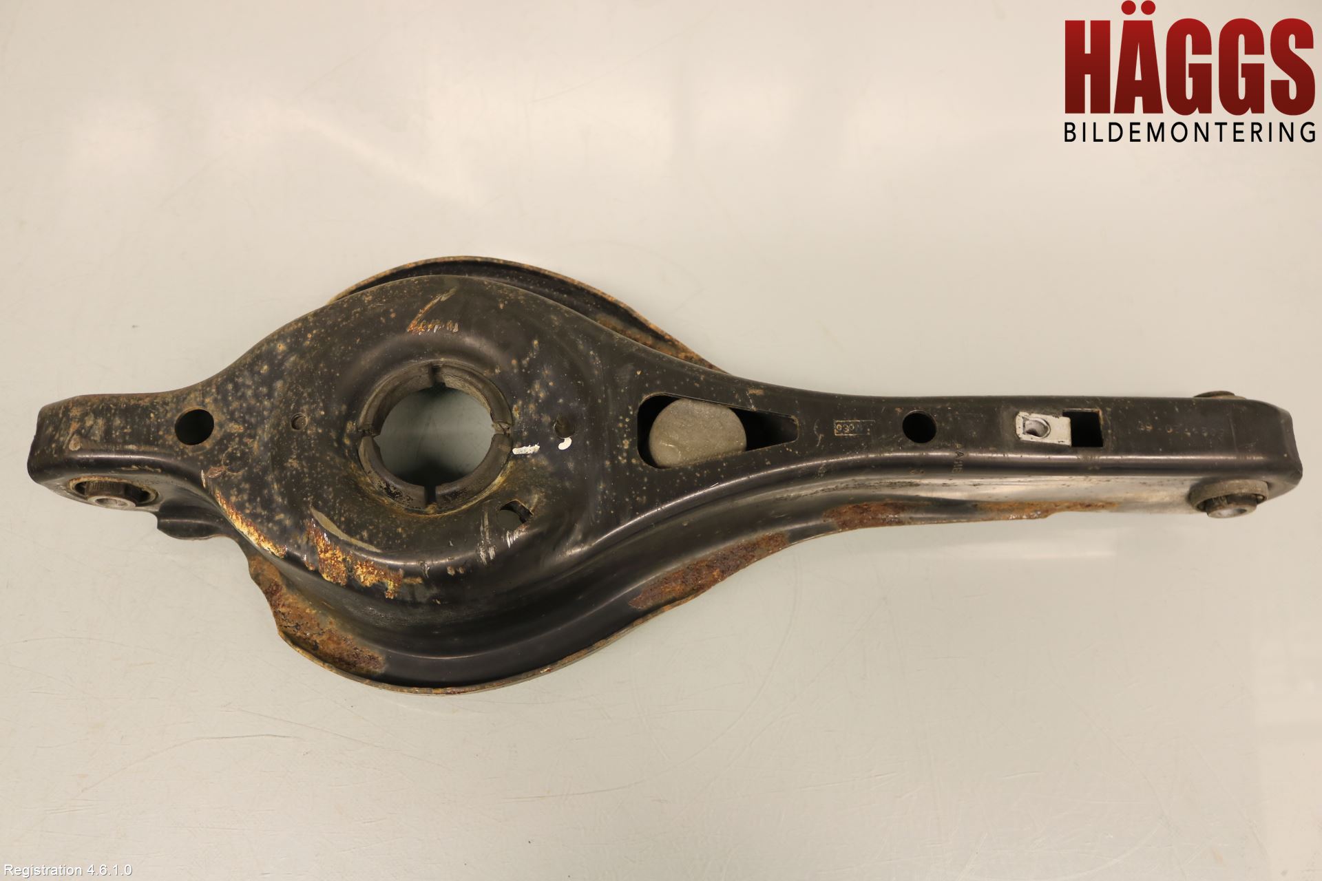 Ford KUGA 17-19 Bärarm Bak Höger