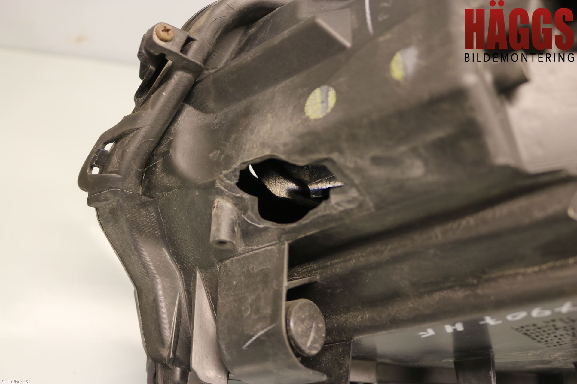 Lexus NX 300h 15-21 Strålkastare Höger