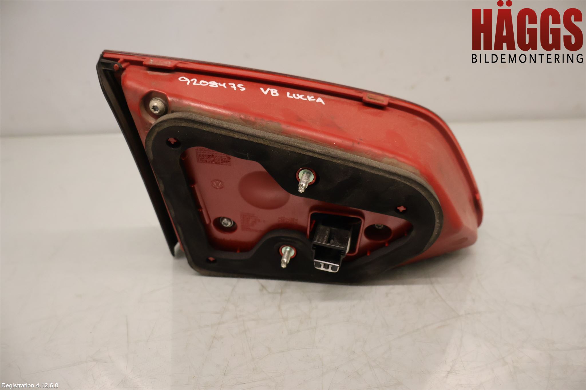 Volkswagen VW PASSAT 11-14 Bakljus Lucka Hö