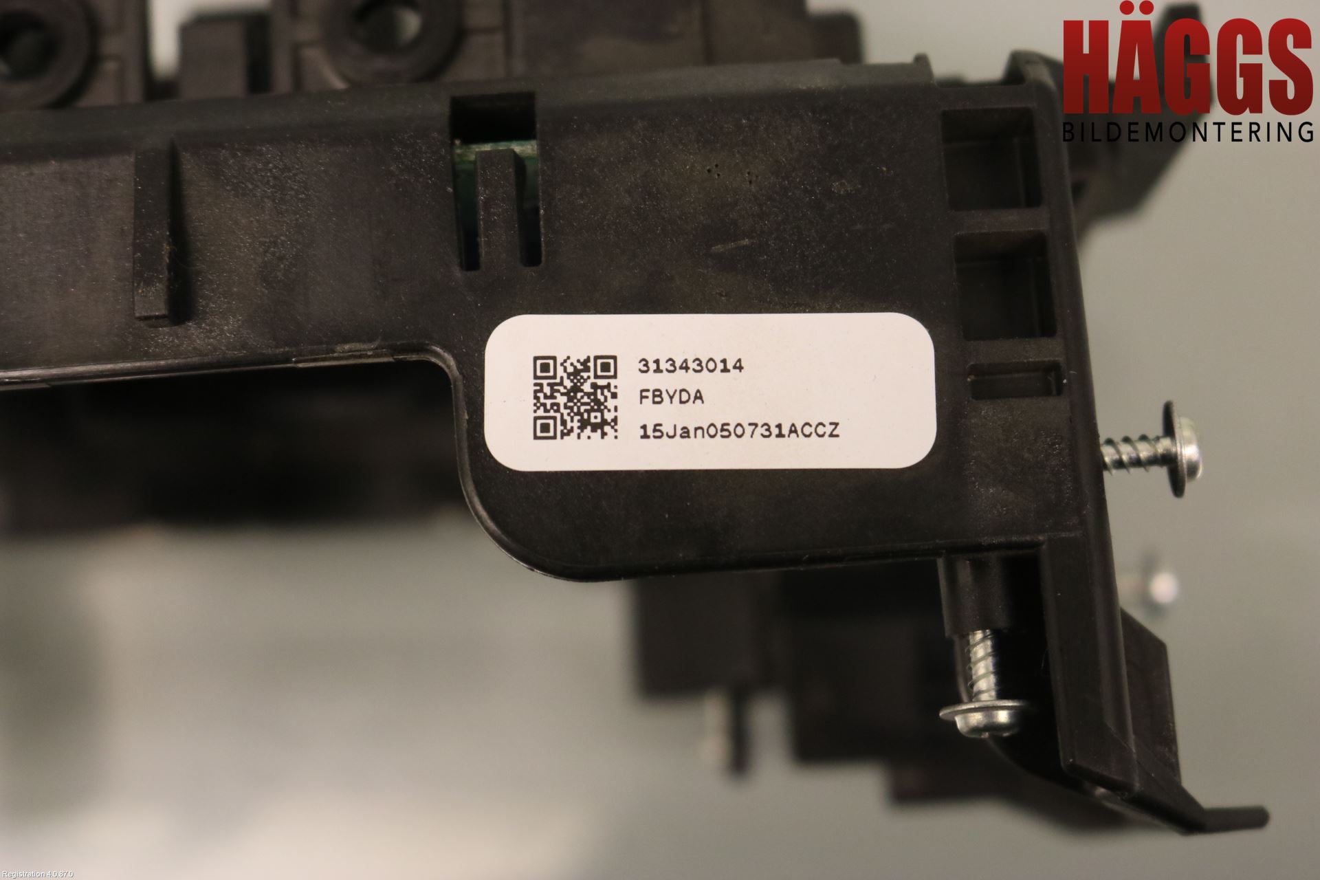 Volvo V70 14-16 Spak Konsoll-Fäste
