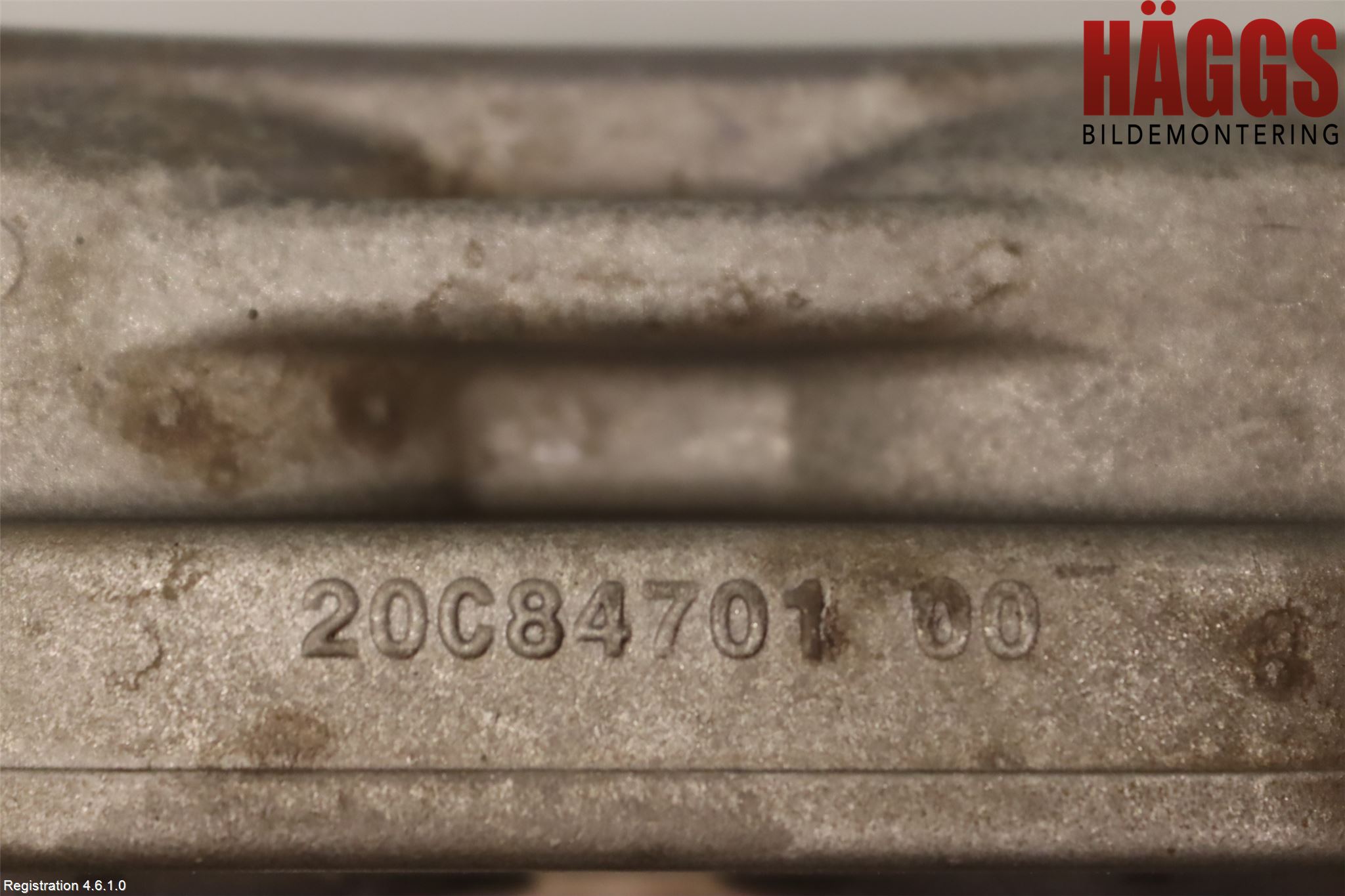 Tesla MODEL Y 21- Bromsok Fram Vänster