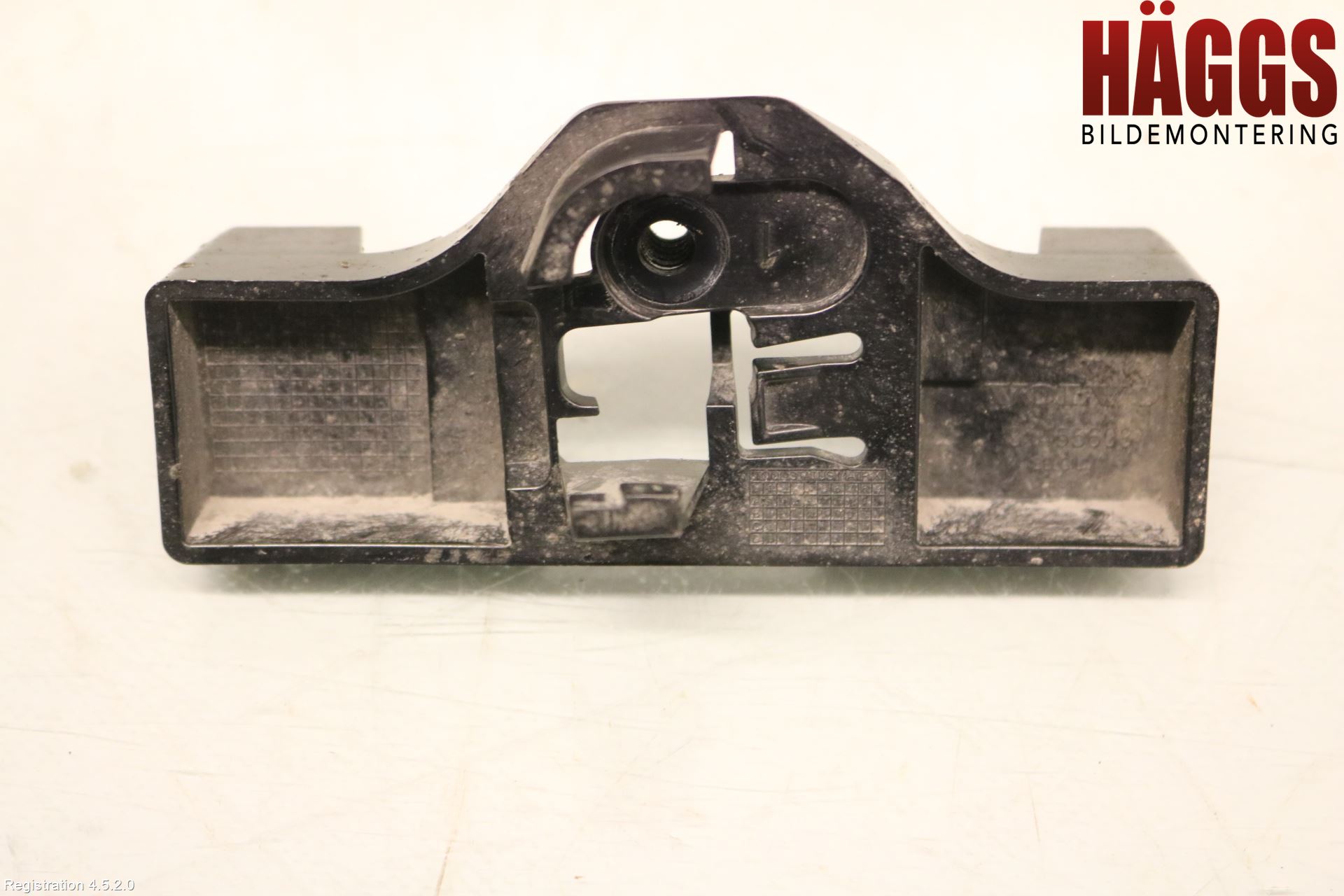 Volvo V90 17->> Stötfångardel Fram Mitt