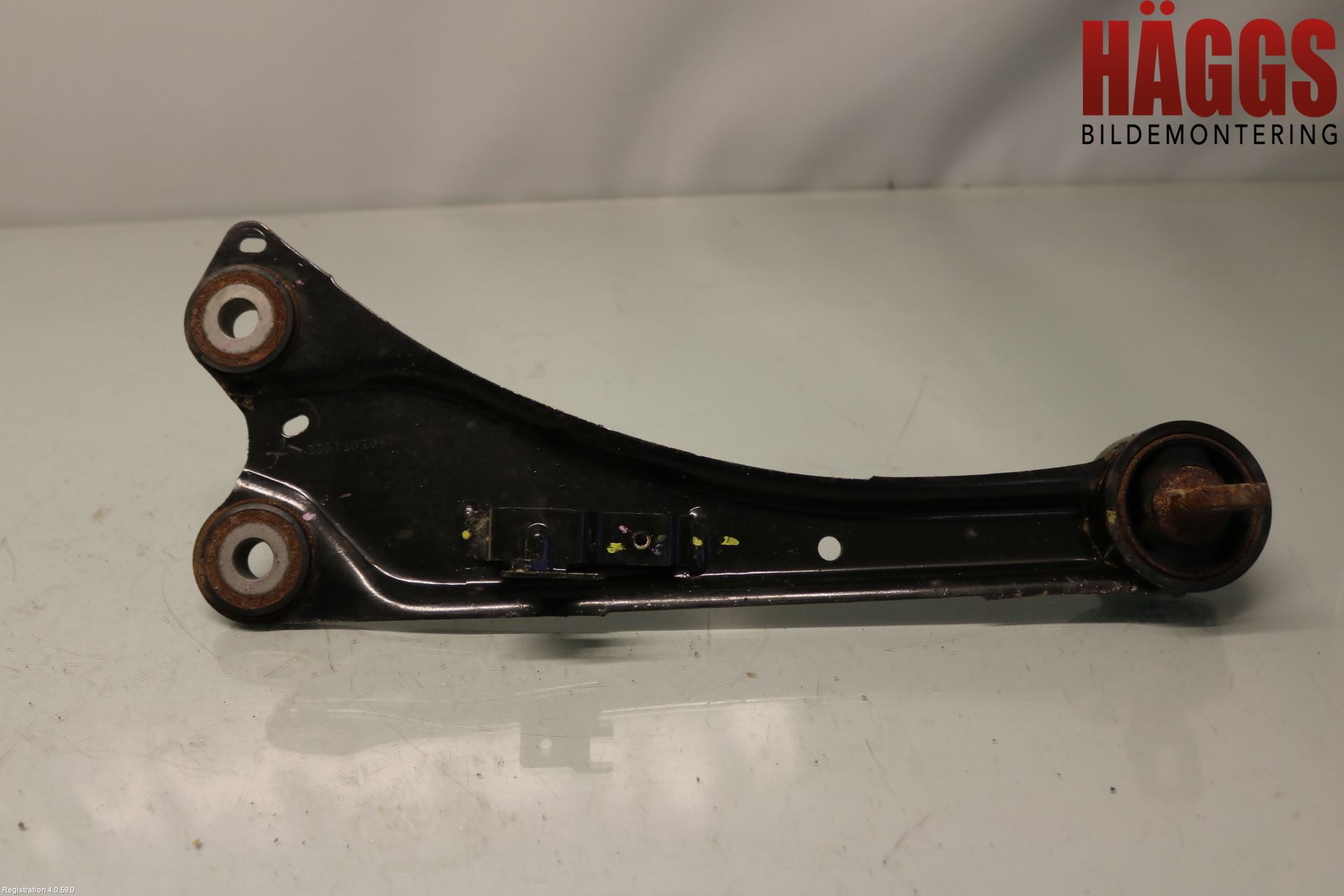 Toyota AURIS 13-19 Bärarm Bak Vänster