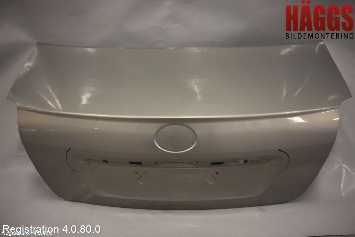 Toyota AVENSIS 03-06 Baklucka (Ej Med Ruta)