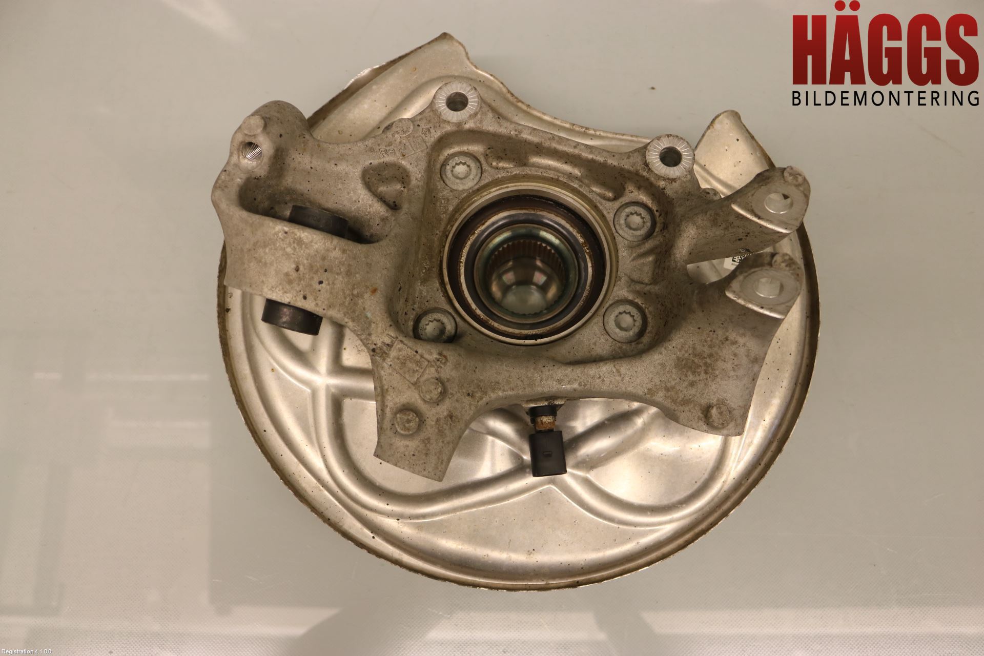 Audi A6 F2/C8 19- Hjullagerhus-Spindel Hö B