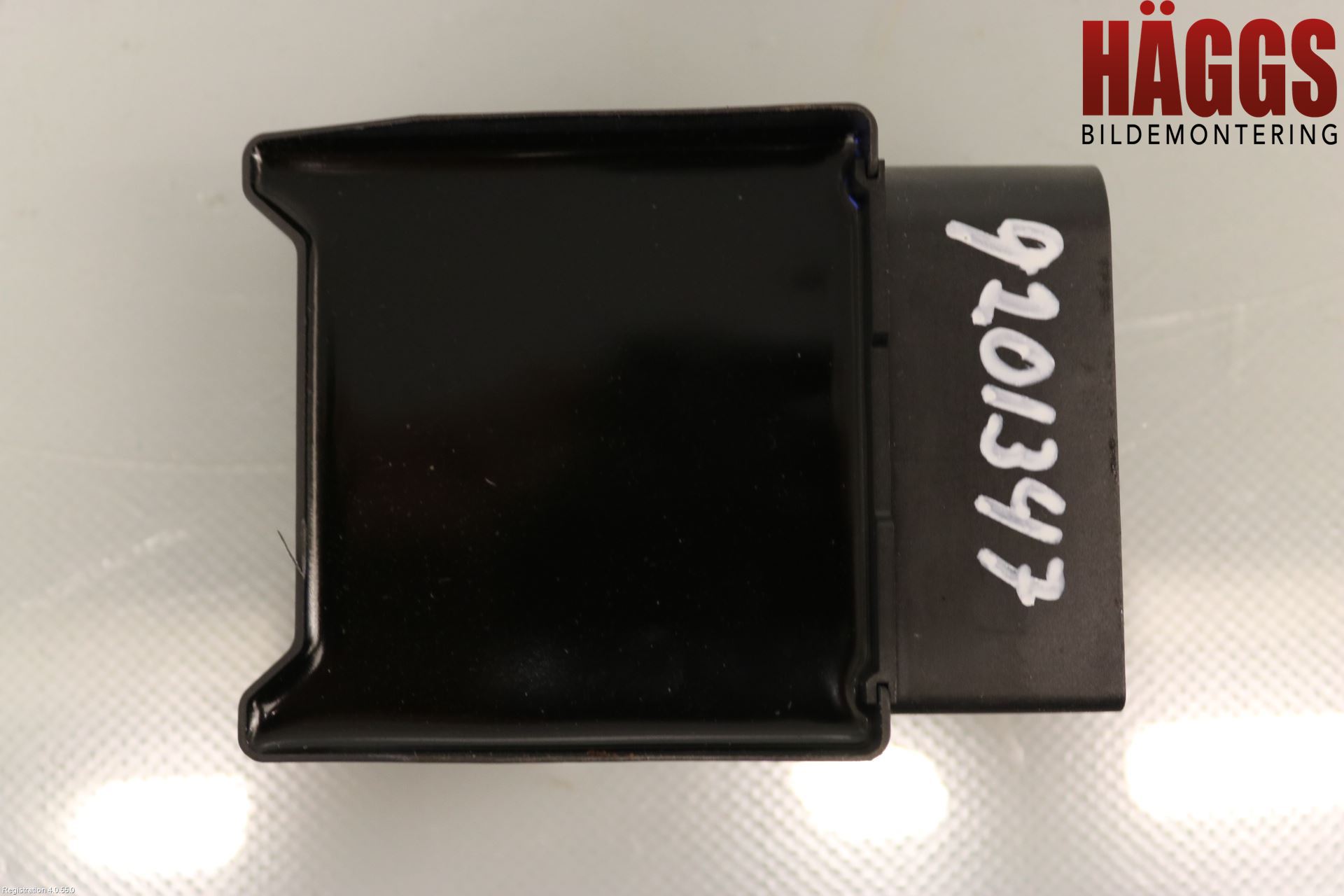 Audi Q3 F3 19- Styrenhet Bränslepump