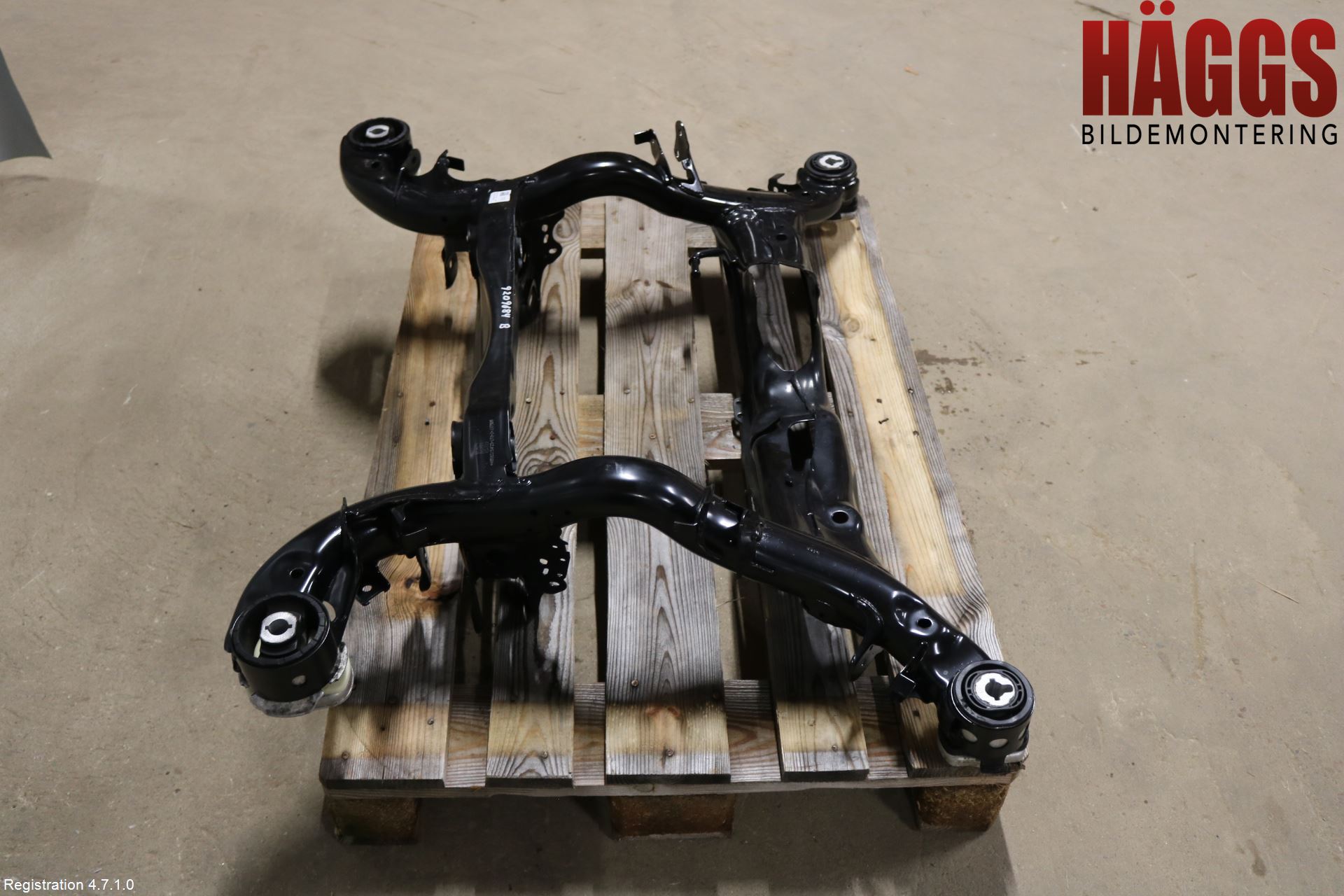 Audi A6 F2/C8 19- Bakaxelbalk