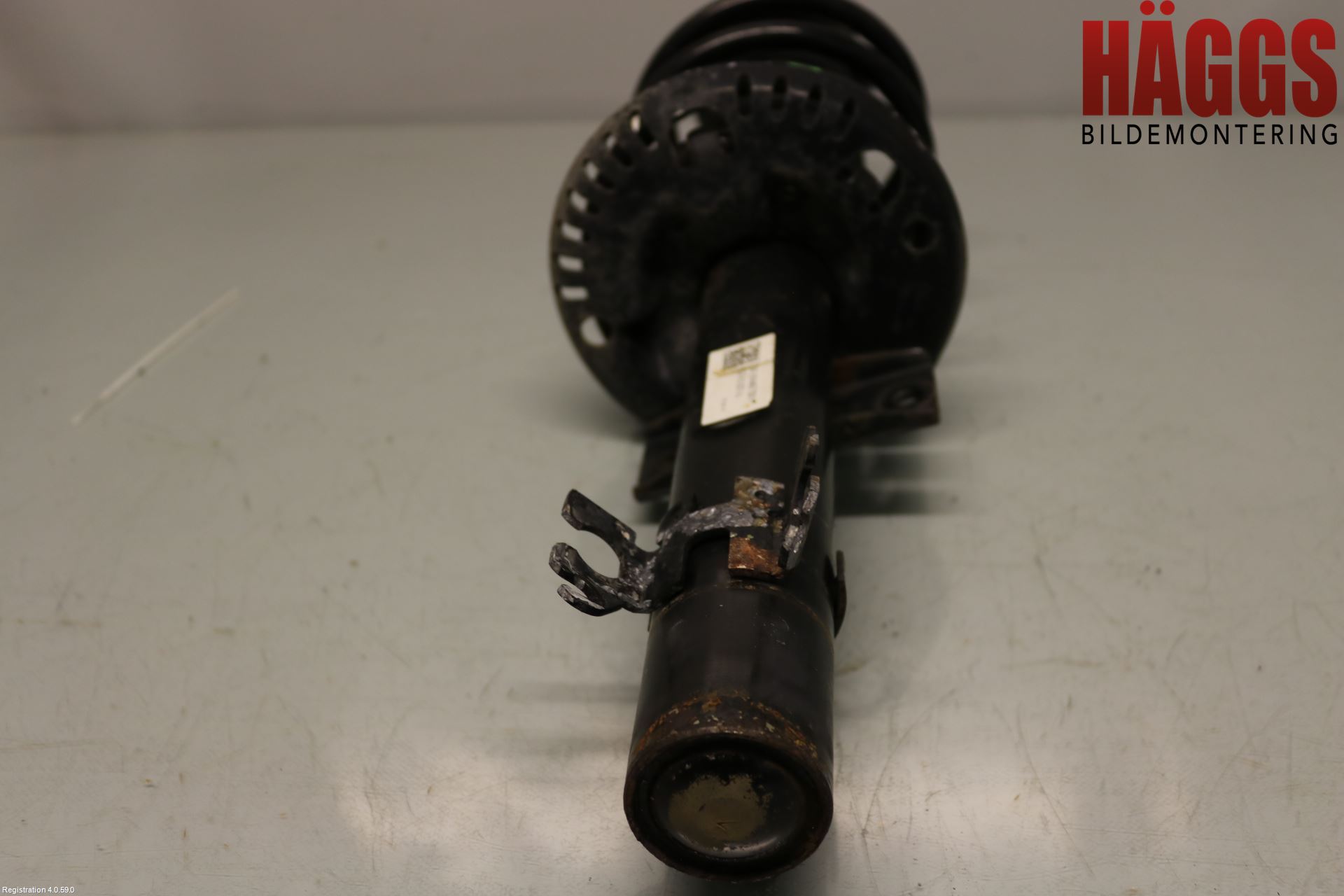 Volkswagen VW POLO 10-17 Fjäderben Fram Höger