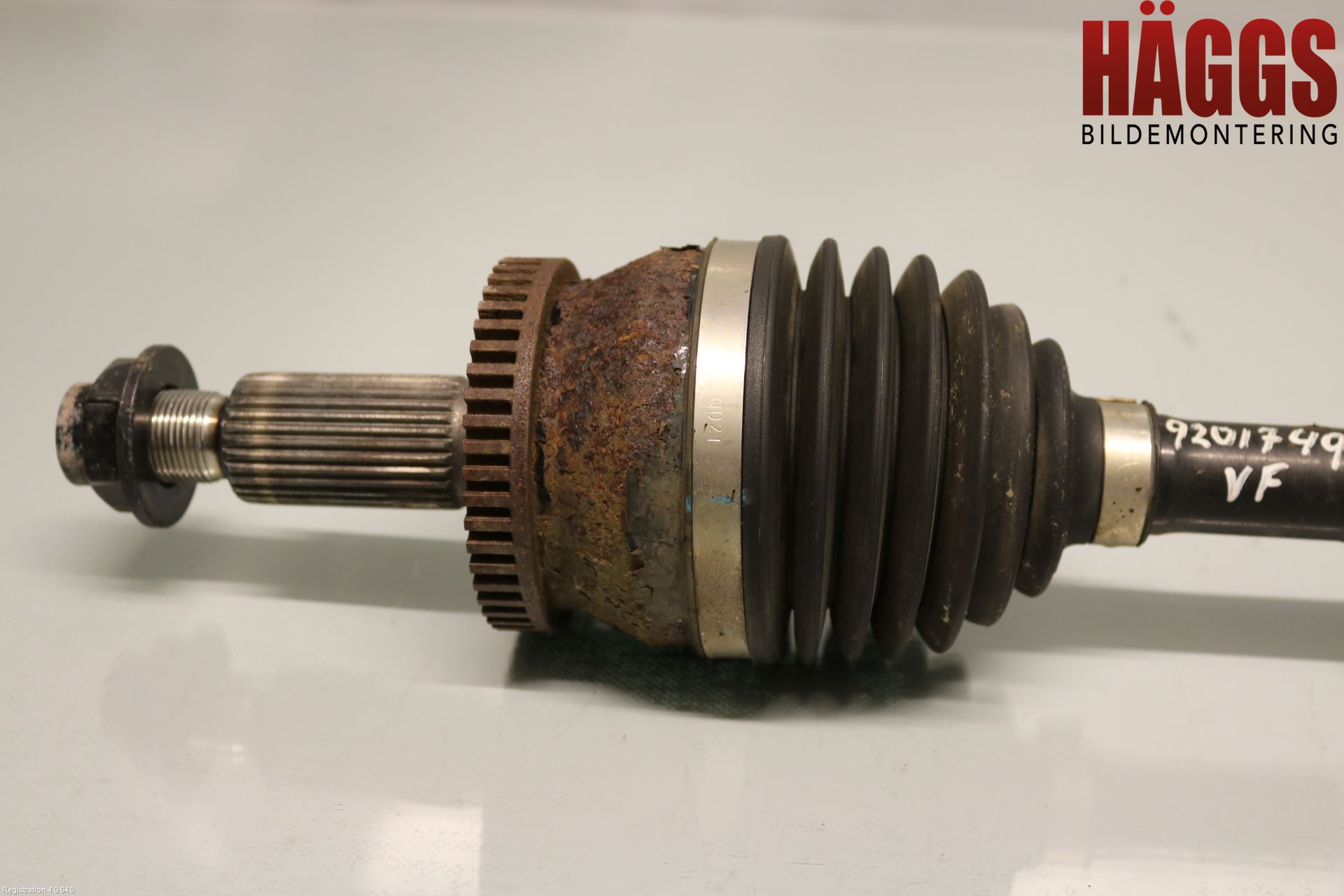 Hyundai i40 16-18 Drivaxel Fram Vänster