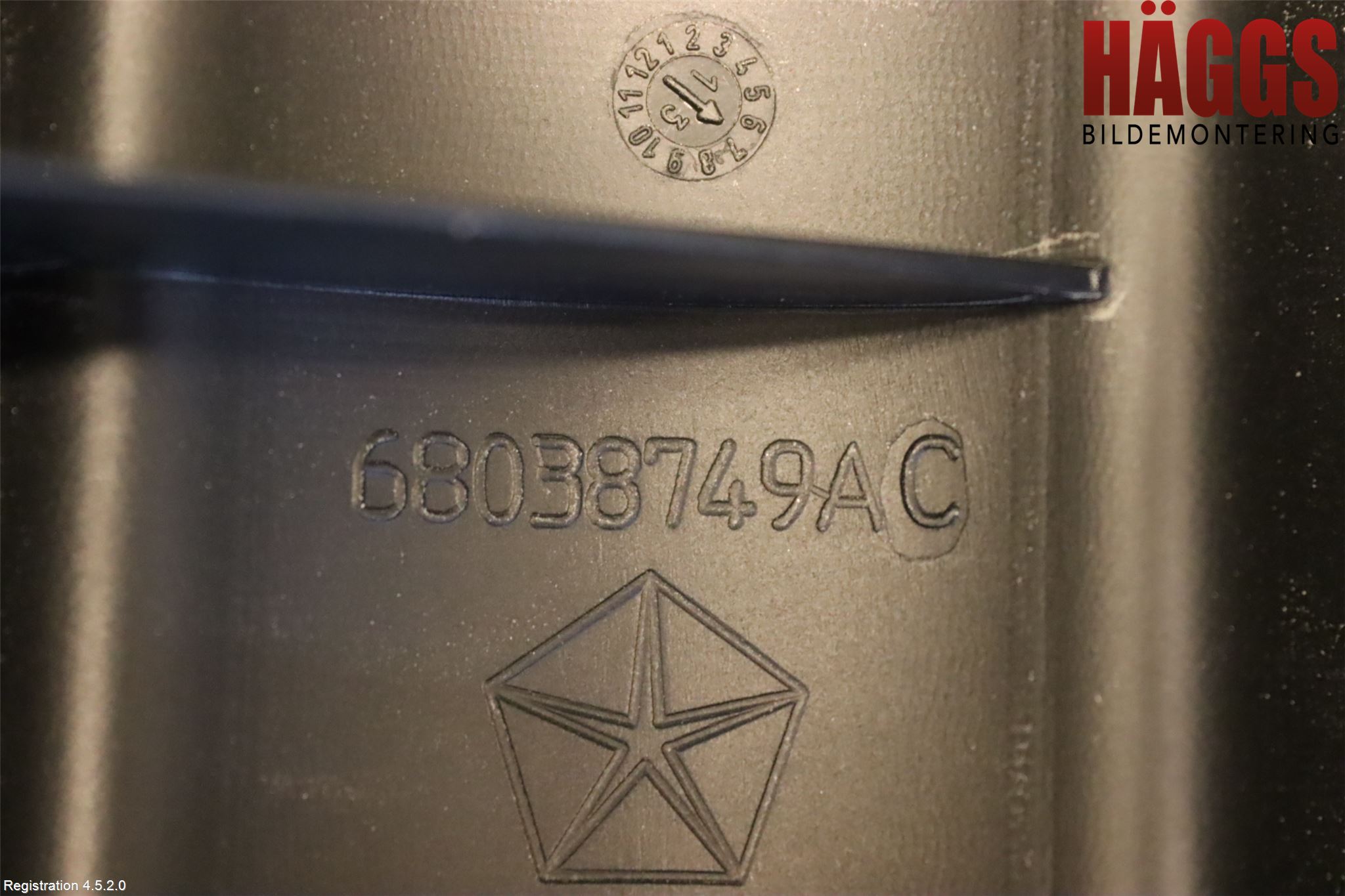 Dodge PICK UP RAM 81- Motorkåpa