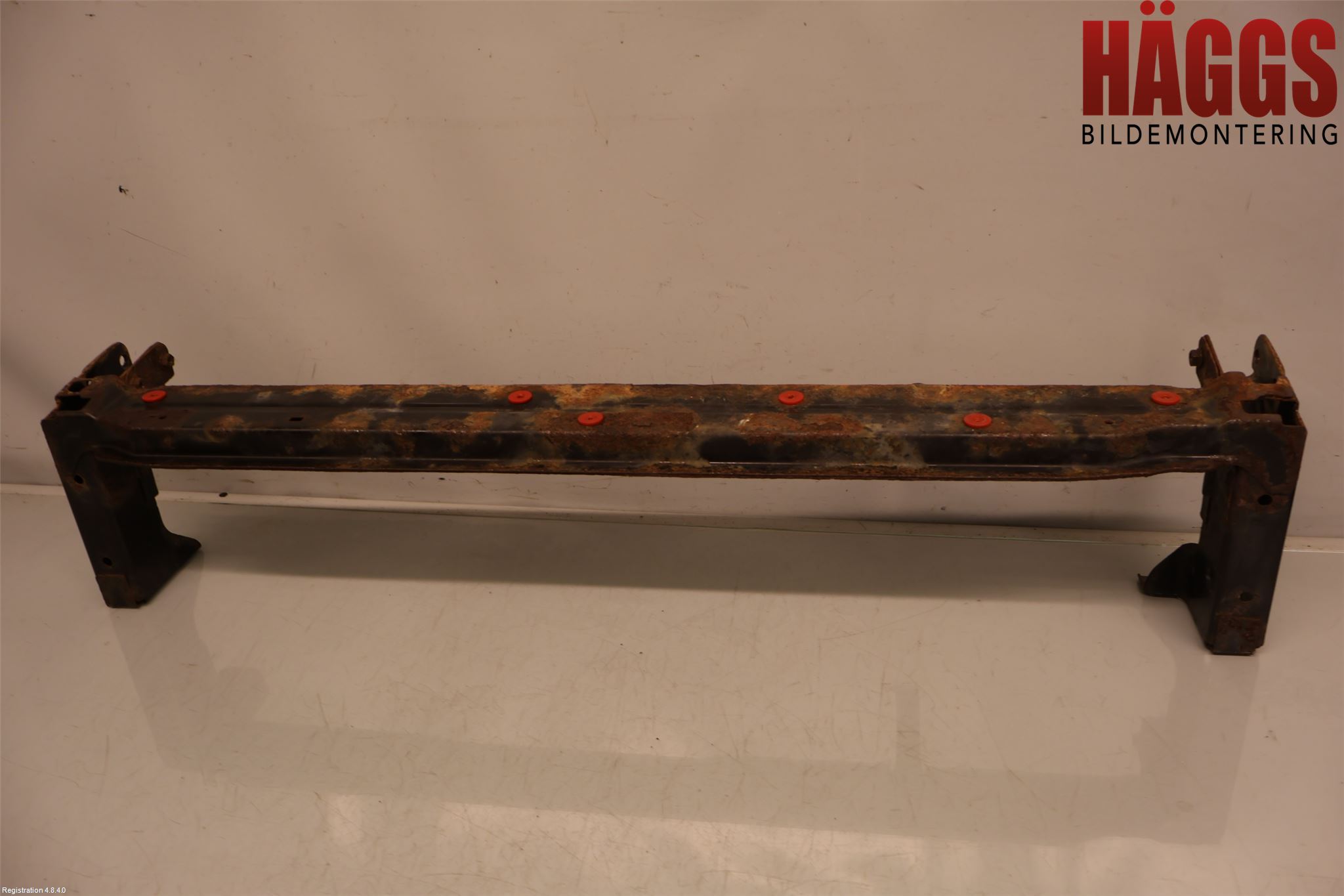 Ford KUGA 13-16 Kylarfäste-Ram-Balk